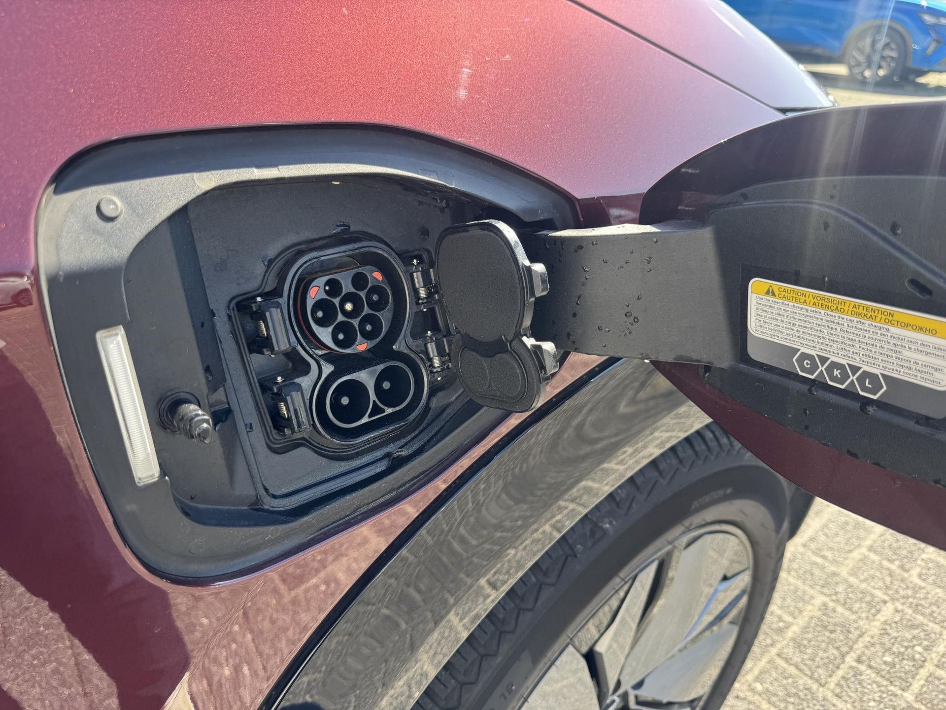 Nissan ARIYA met kenteken R-693-PN – autofoto 3