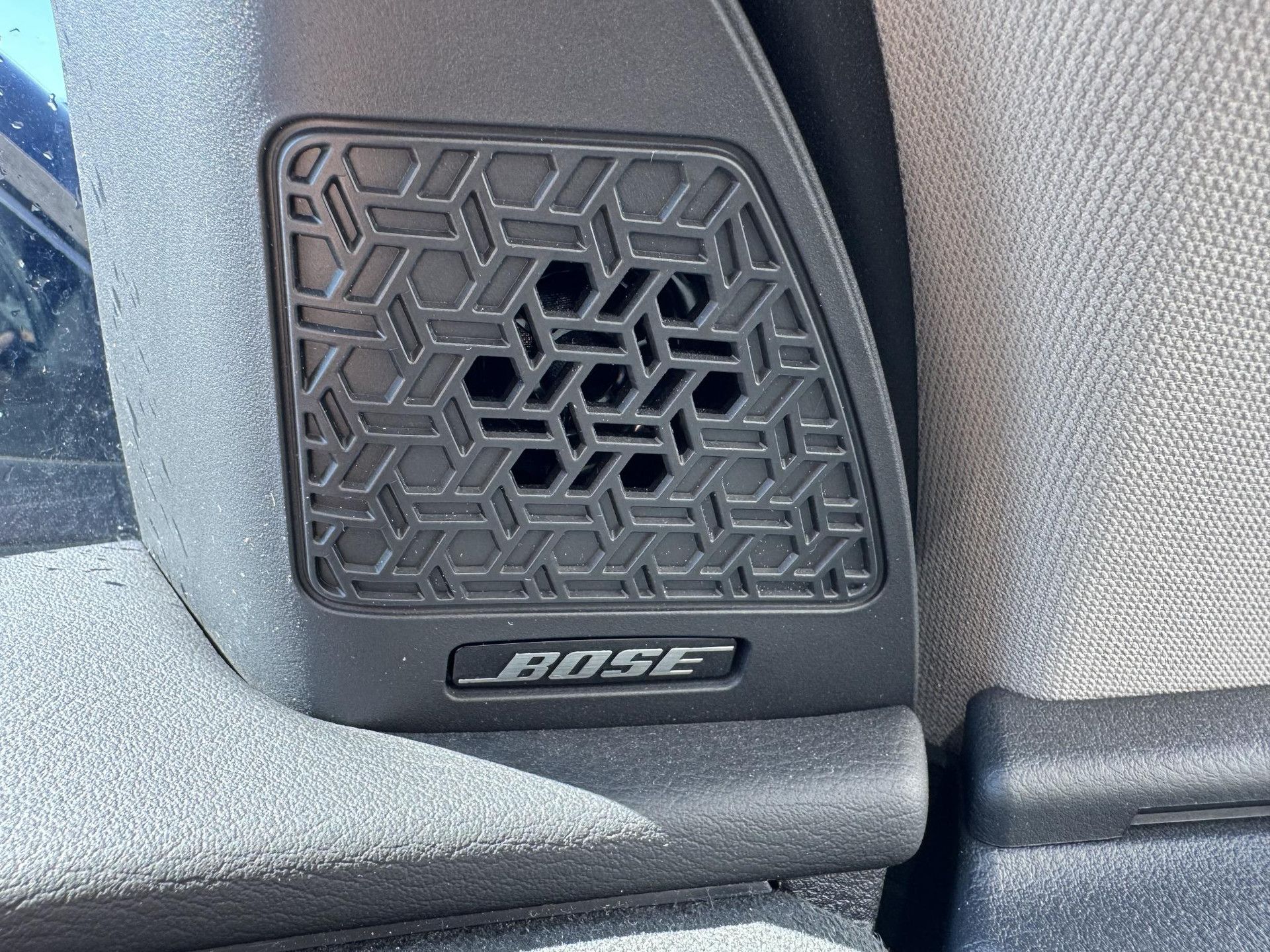 Nissan ARIYA met kenteken R-693-PN – autofoto 5