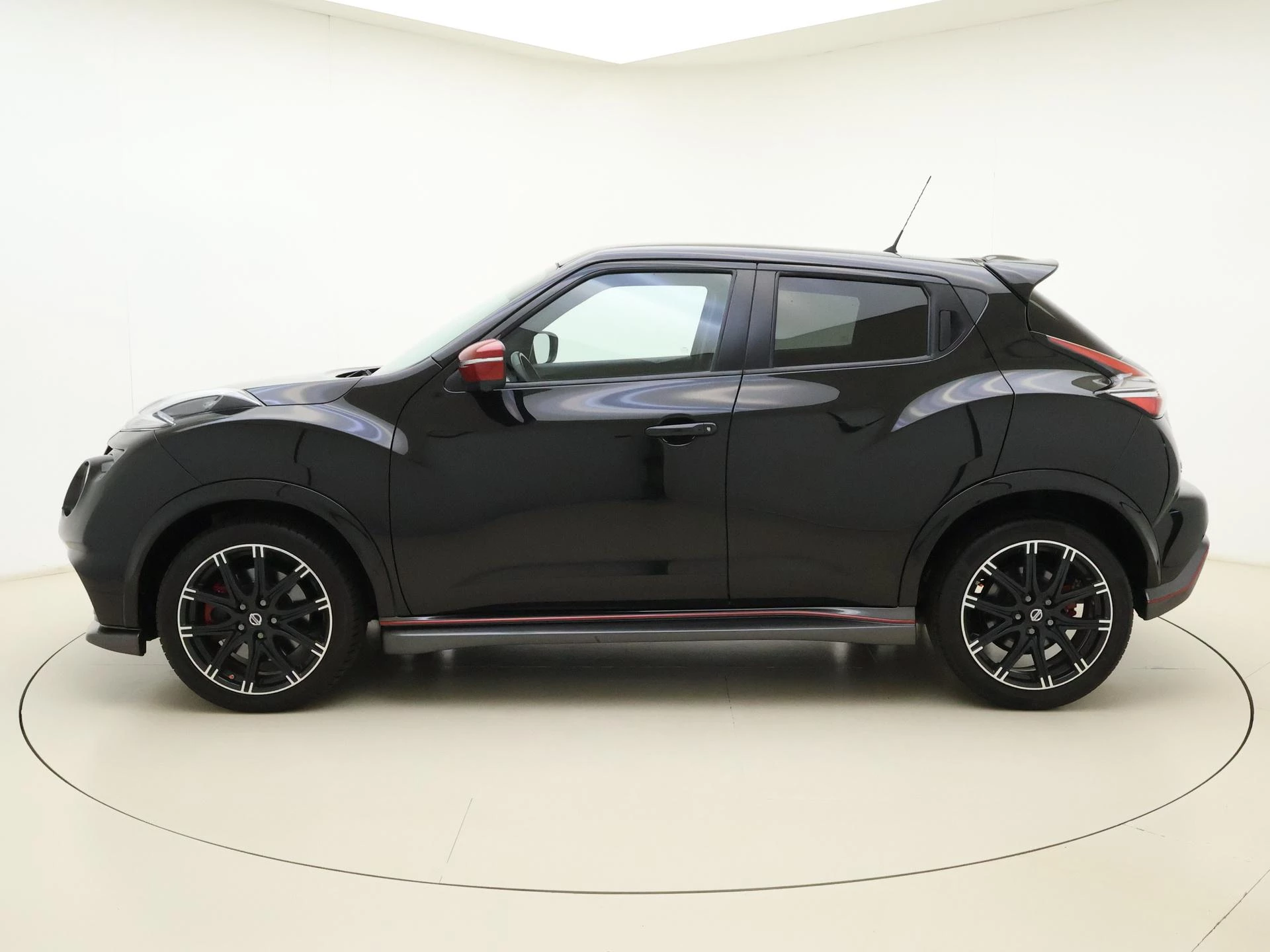 Nissan Juke met kenteken 72100 – autofoto 3