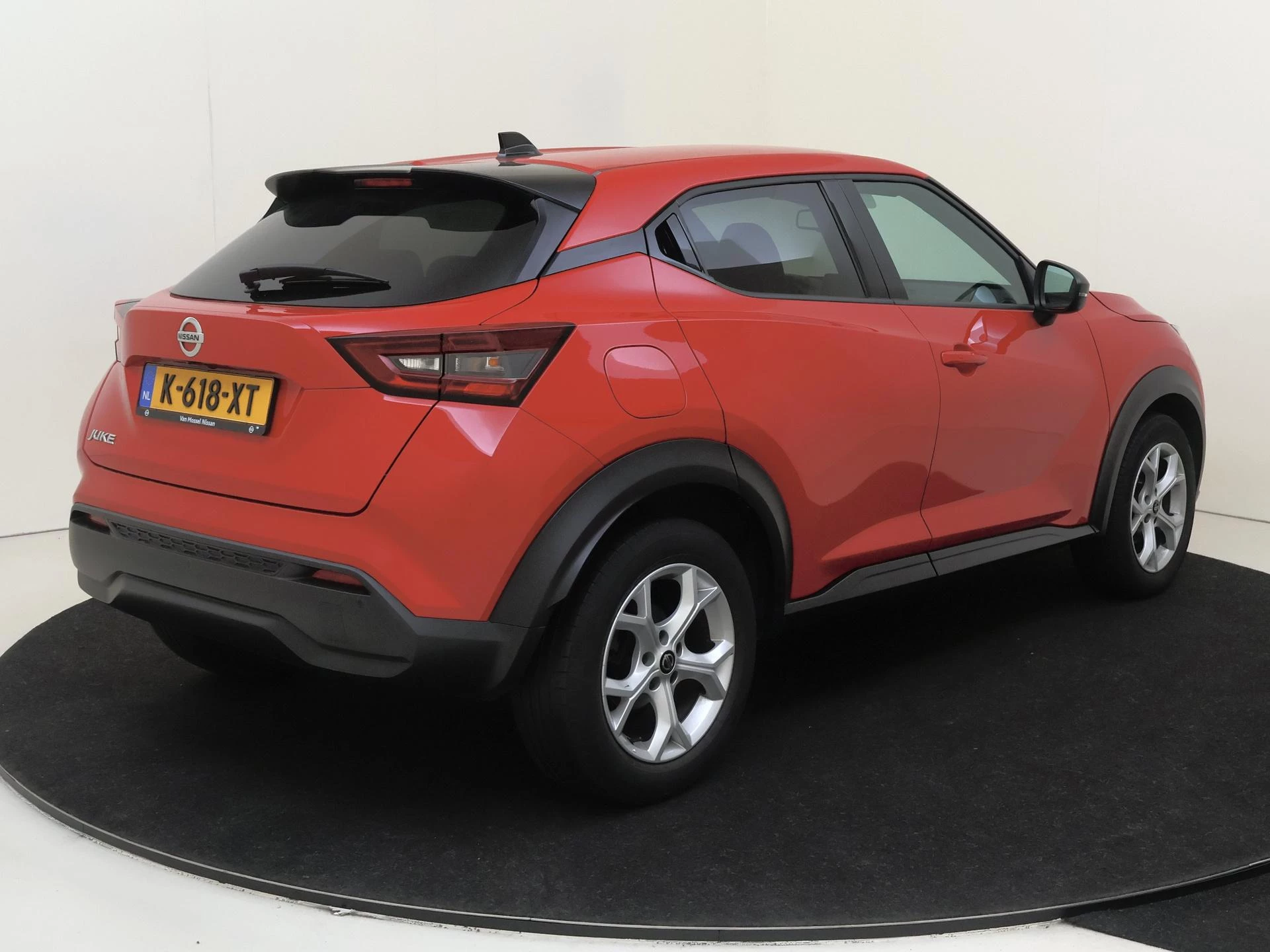 Nissan Juke met kenteken K-618-XT – autofoto 5