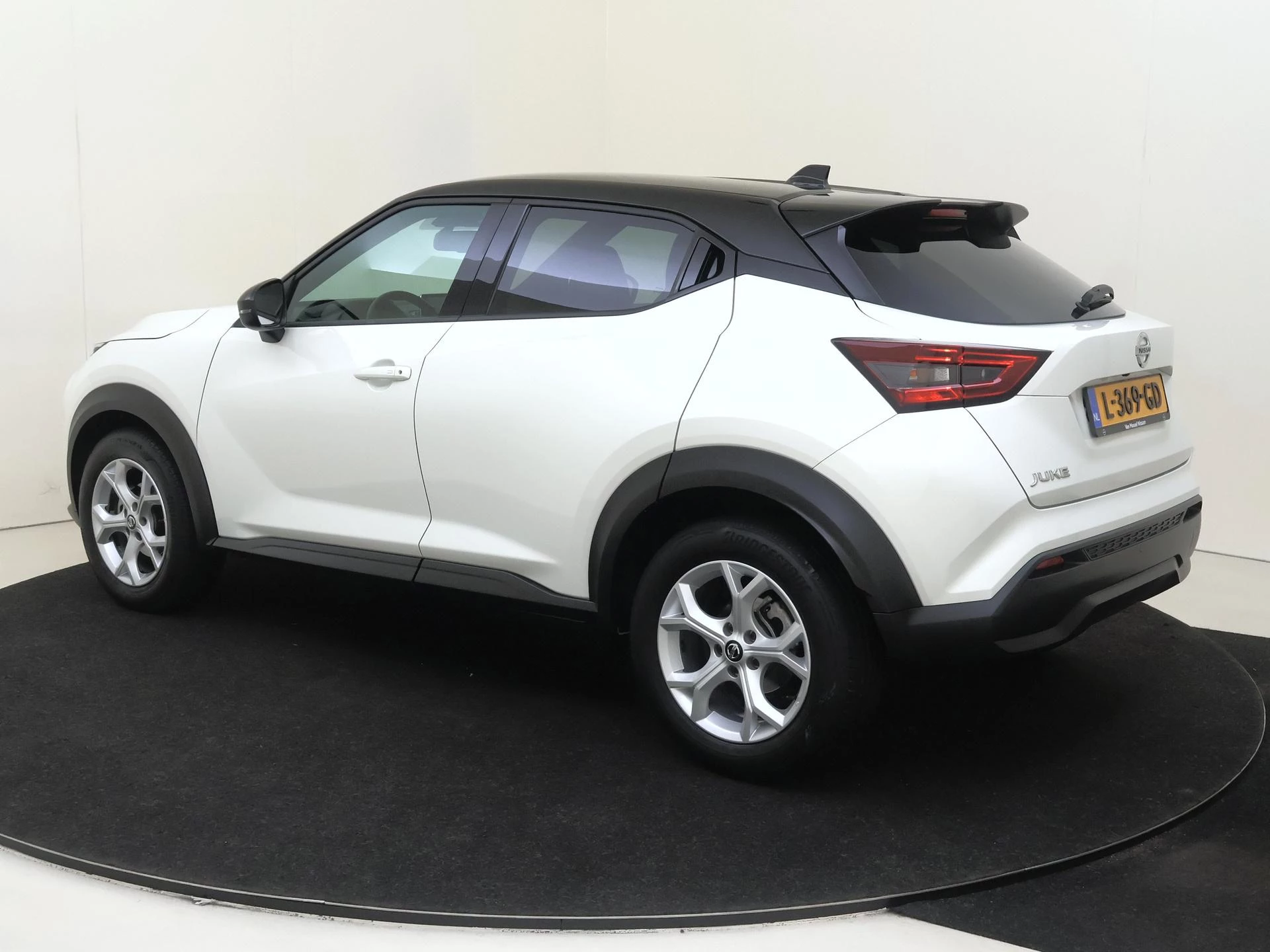 Nissan Juke met kenteken L-369-GD – autofoto 4