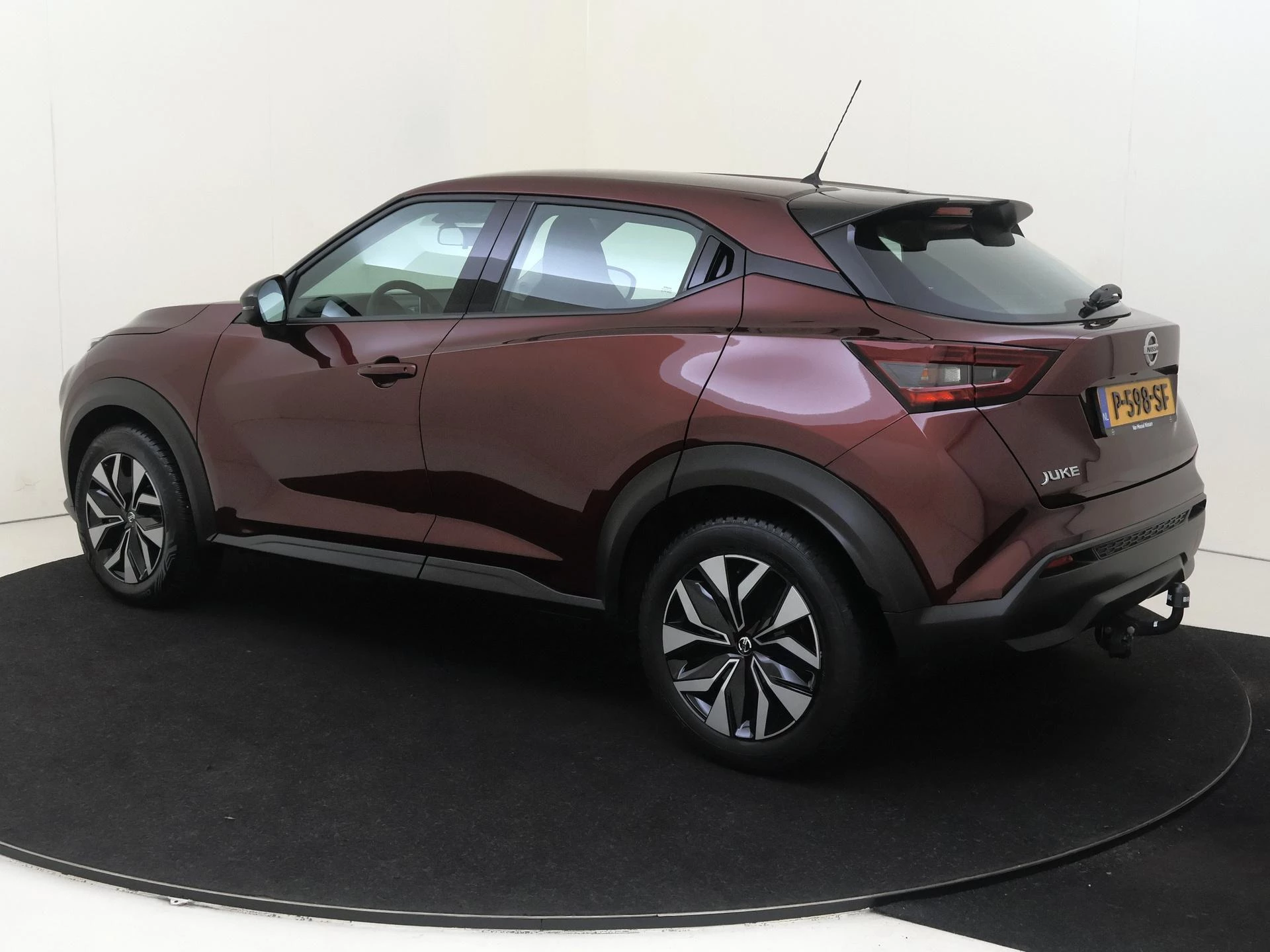 Nissan Juke met kenteken P-598-SF – autofoto 4