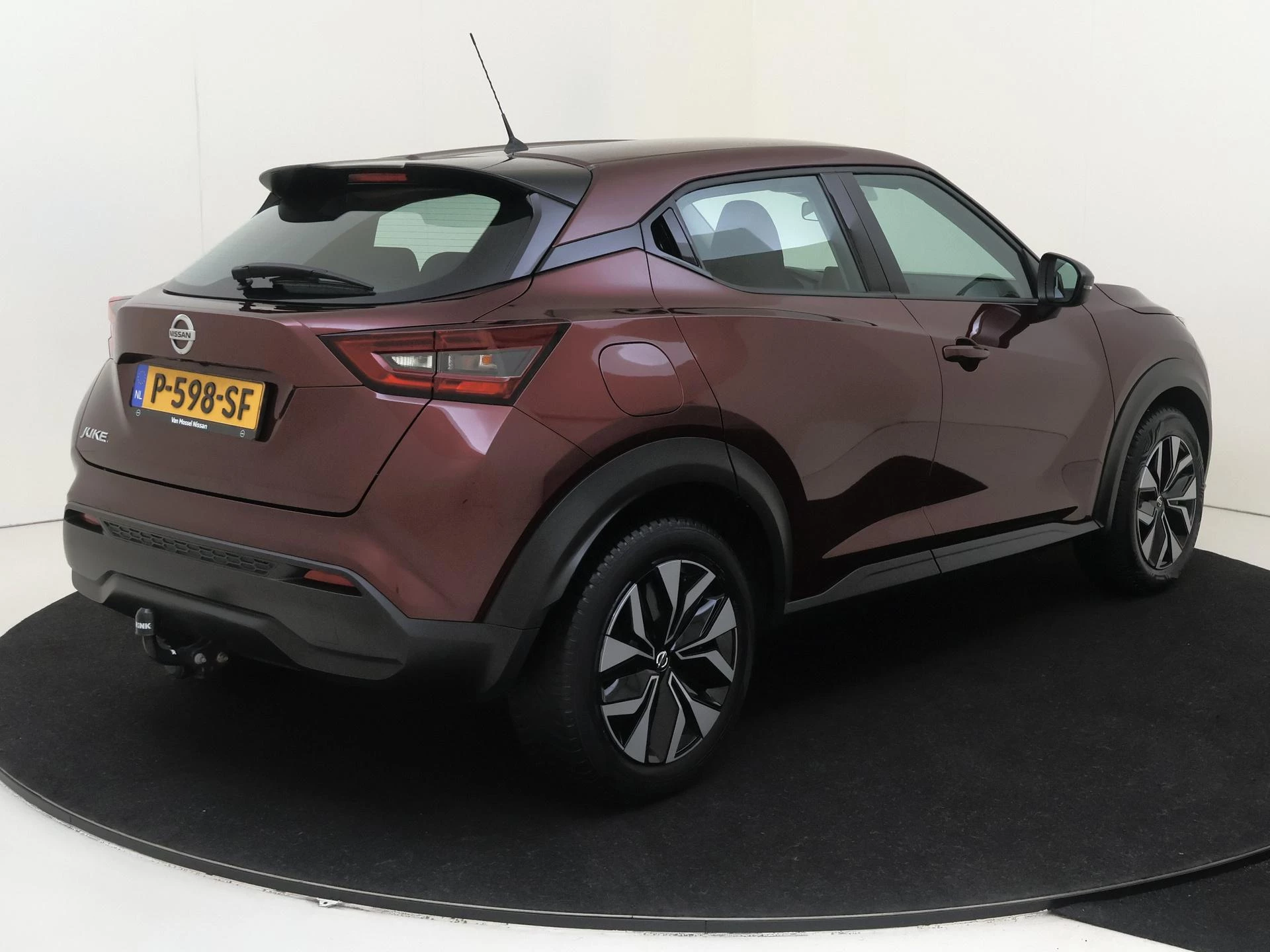 Nissan Juke met kenteken P-598-SF – autofoto 5