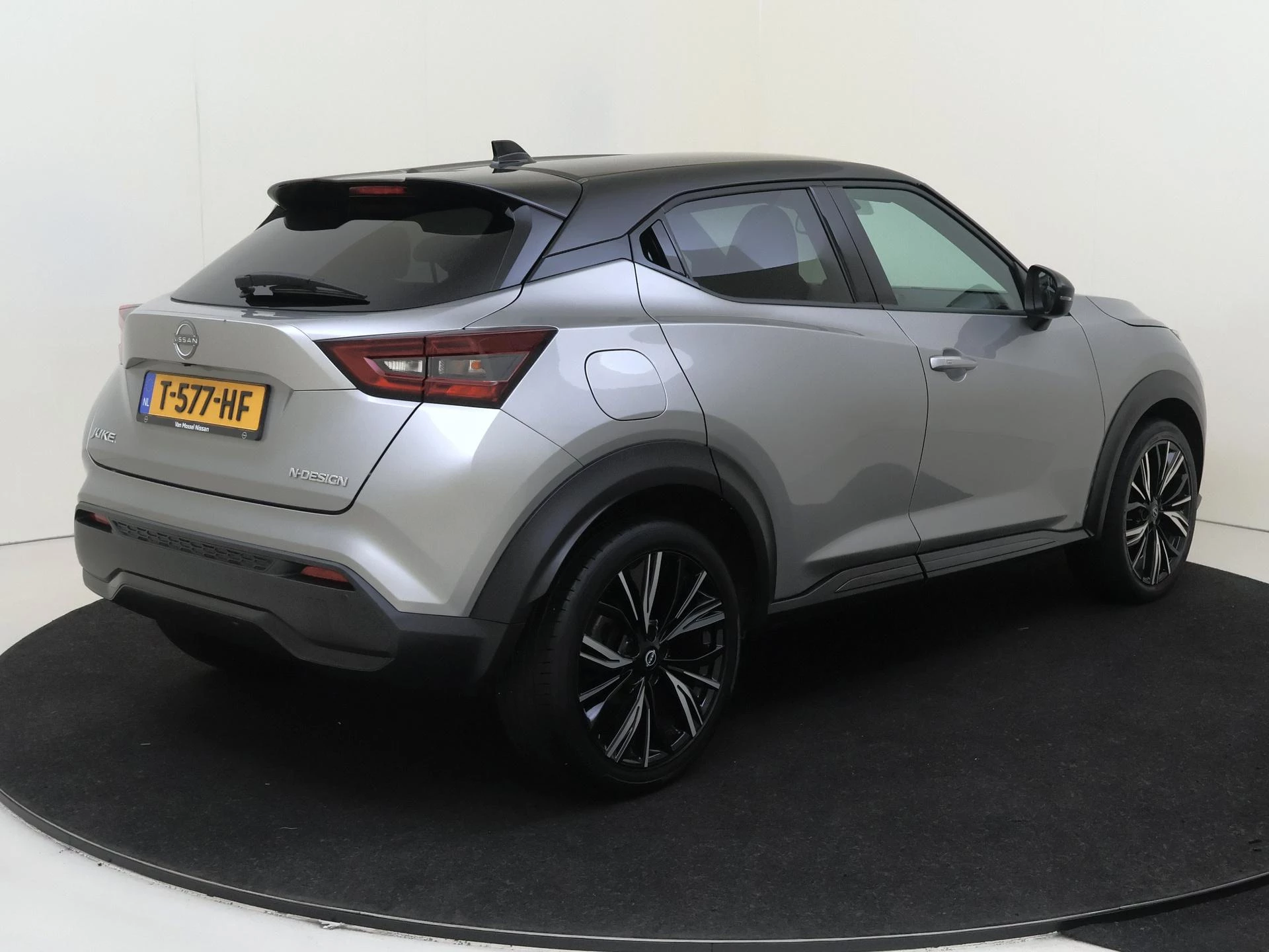 Nissan Juke met kenteken T-577-HF – autofoto 5