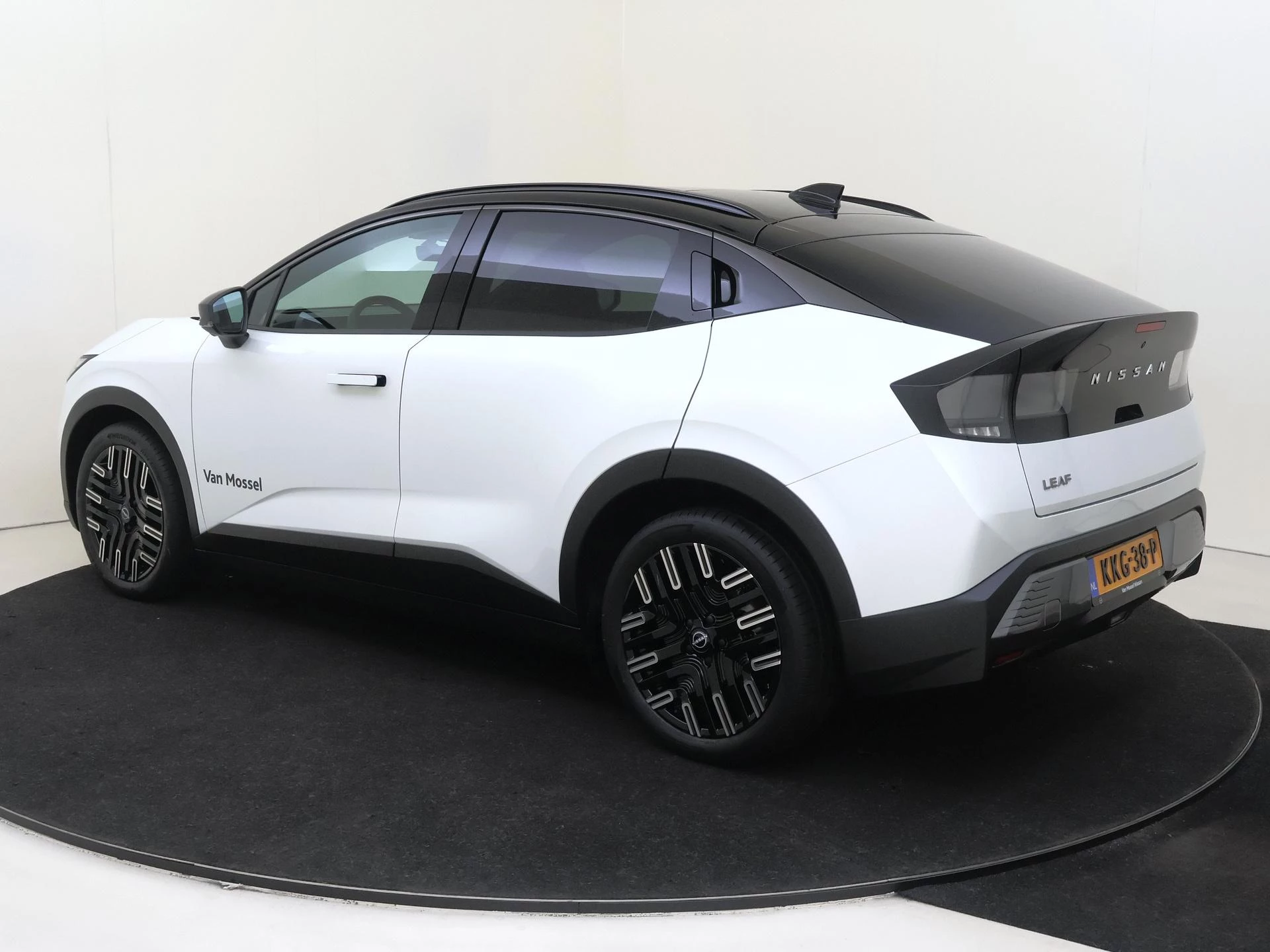 Nissan Leaf – autofoto 4