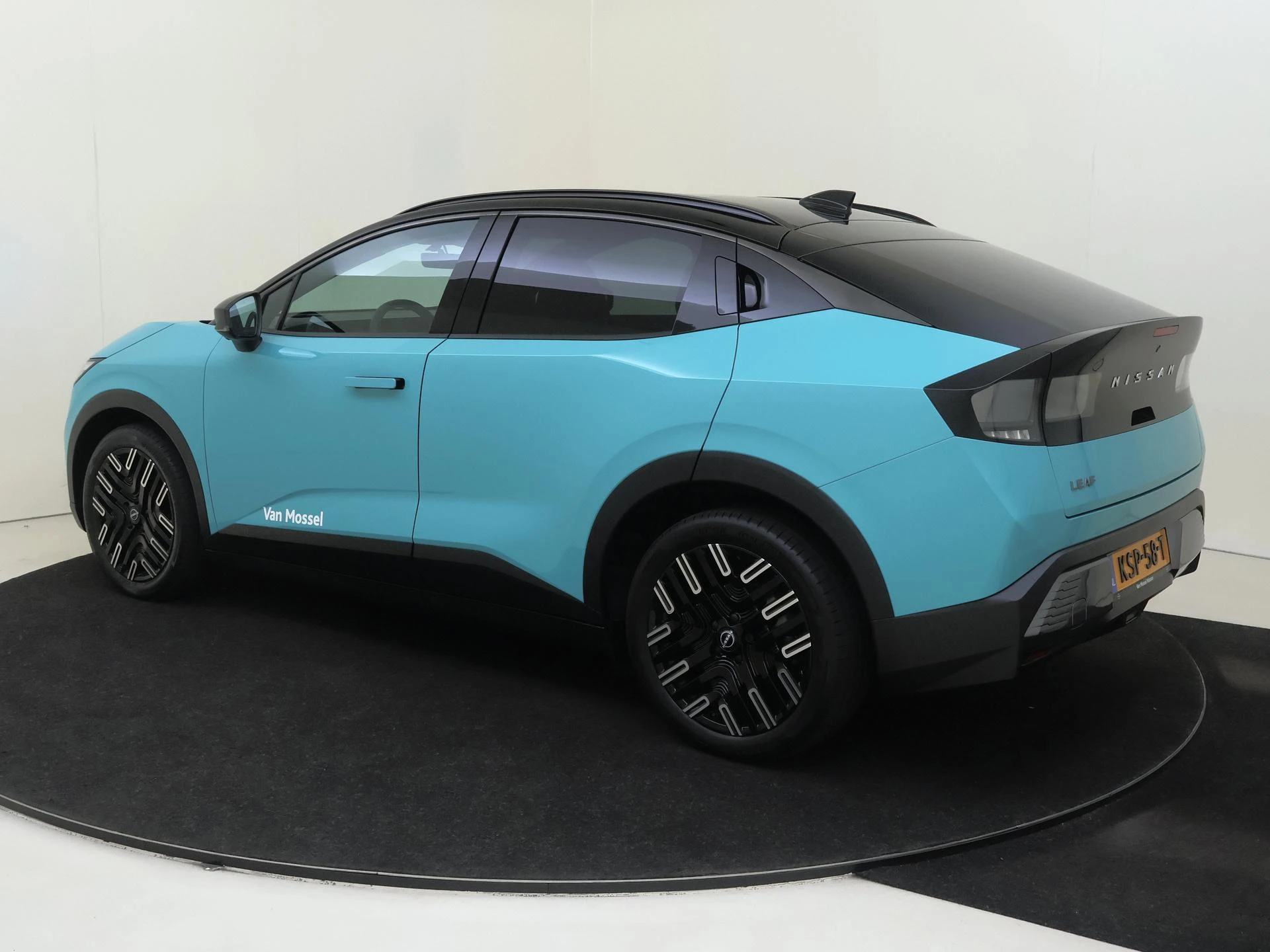 Nissan Leaf – autofoto 4