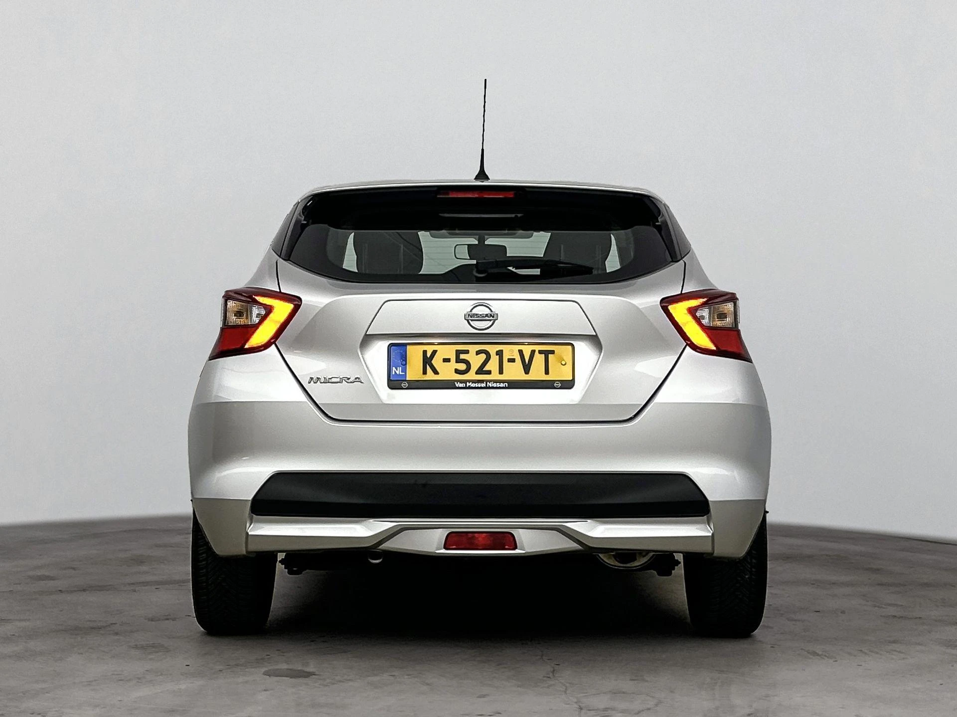 Nissan Micra met kenteken K-521-VT – autofoto 5