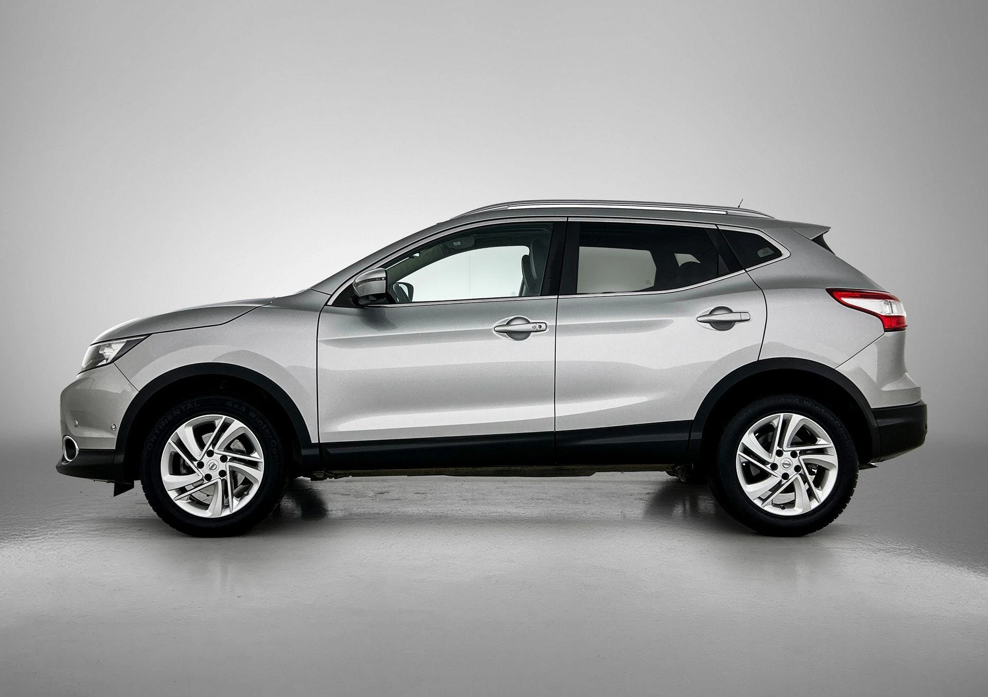 Nissan QASHQAI met kenteken 58100 – autofoto 4