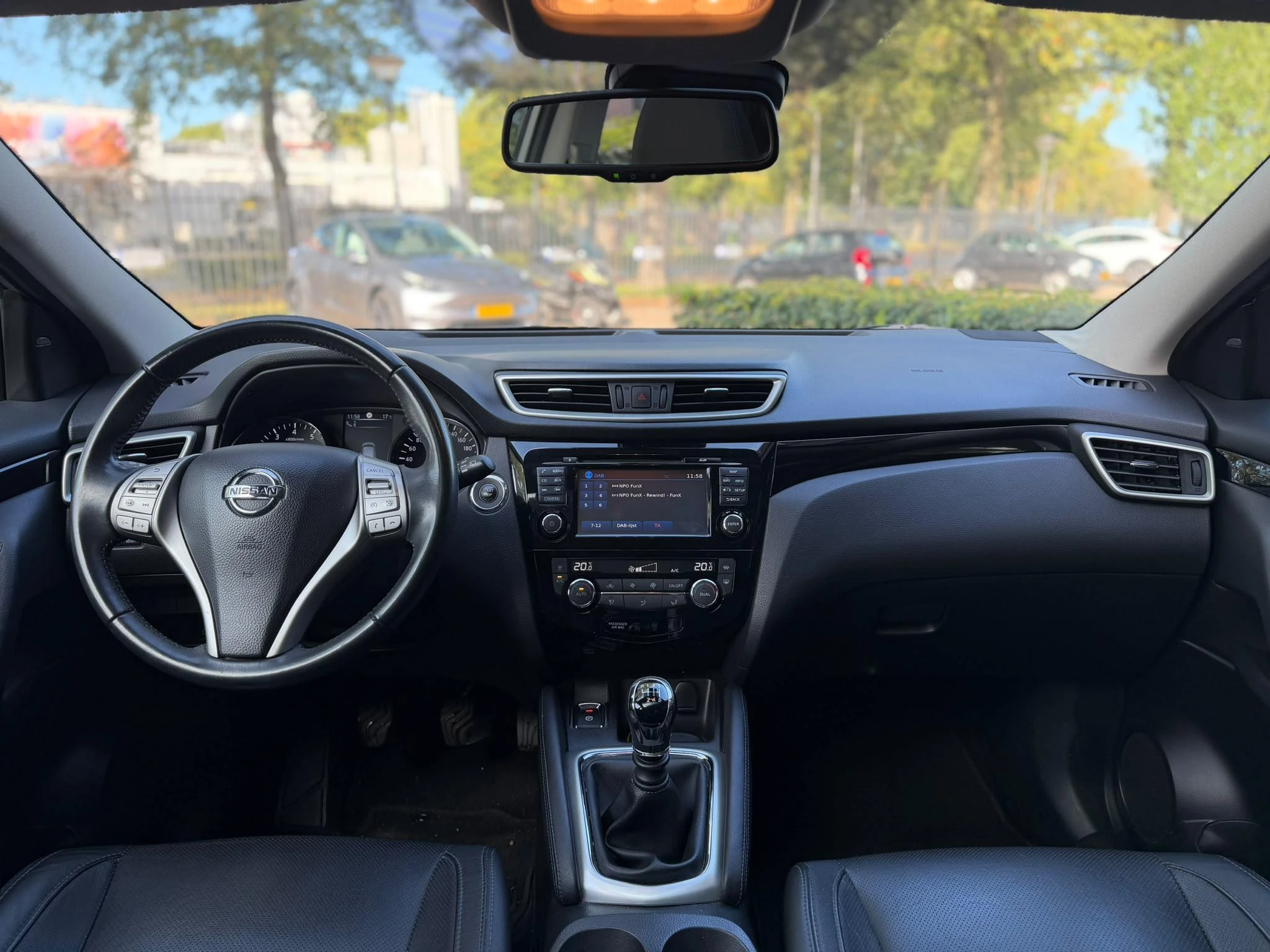 Nissan QASHQAI met kenteken 58100 – autofoto 5