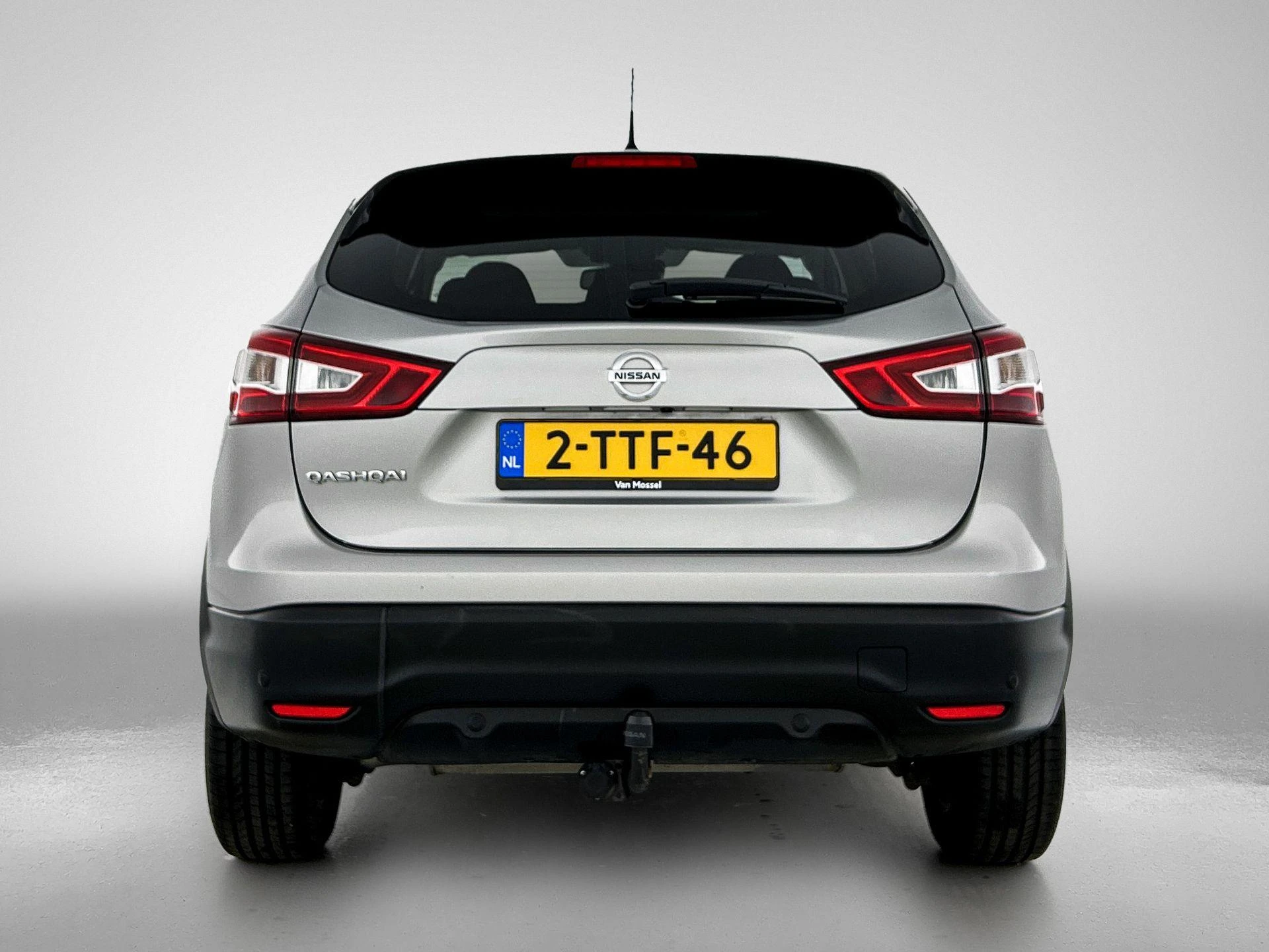 Nissan QASHQAI met kenteken 68100 – autofoto 5