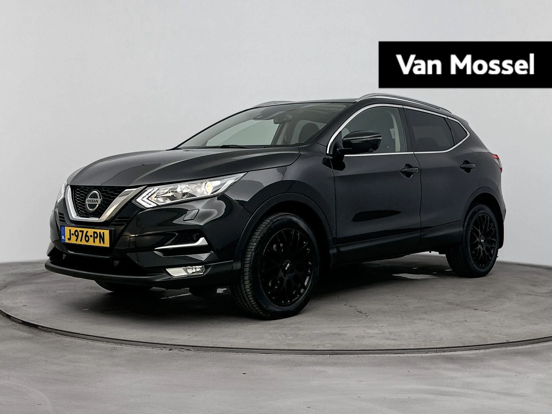 Nissan QASHQAI met kenteken 70100 – autofoto 2