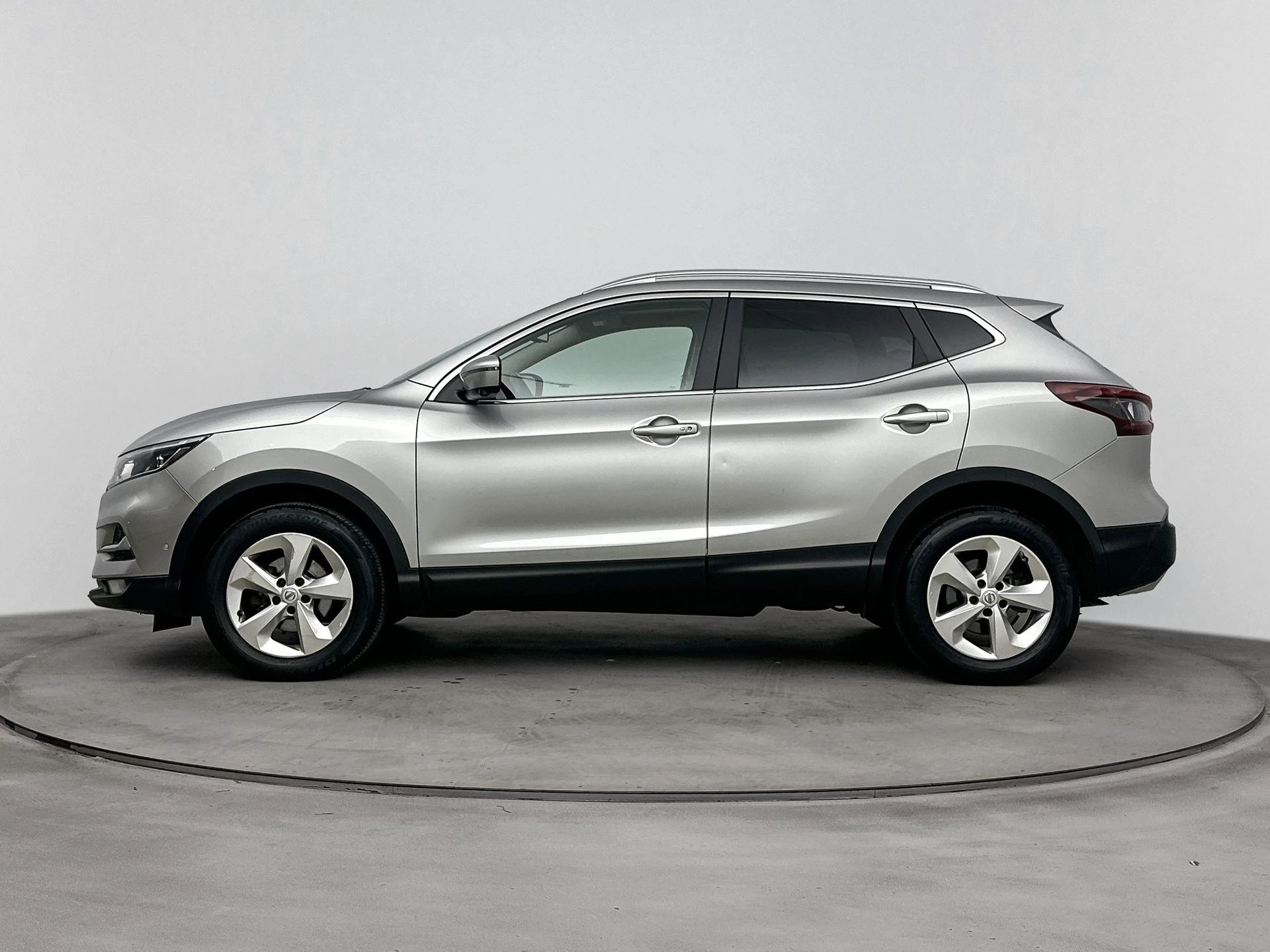 Nissan QASHQAI met kenteken 70100 – autofoto 4