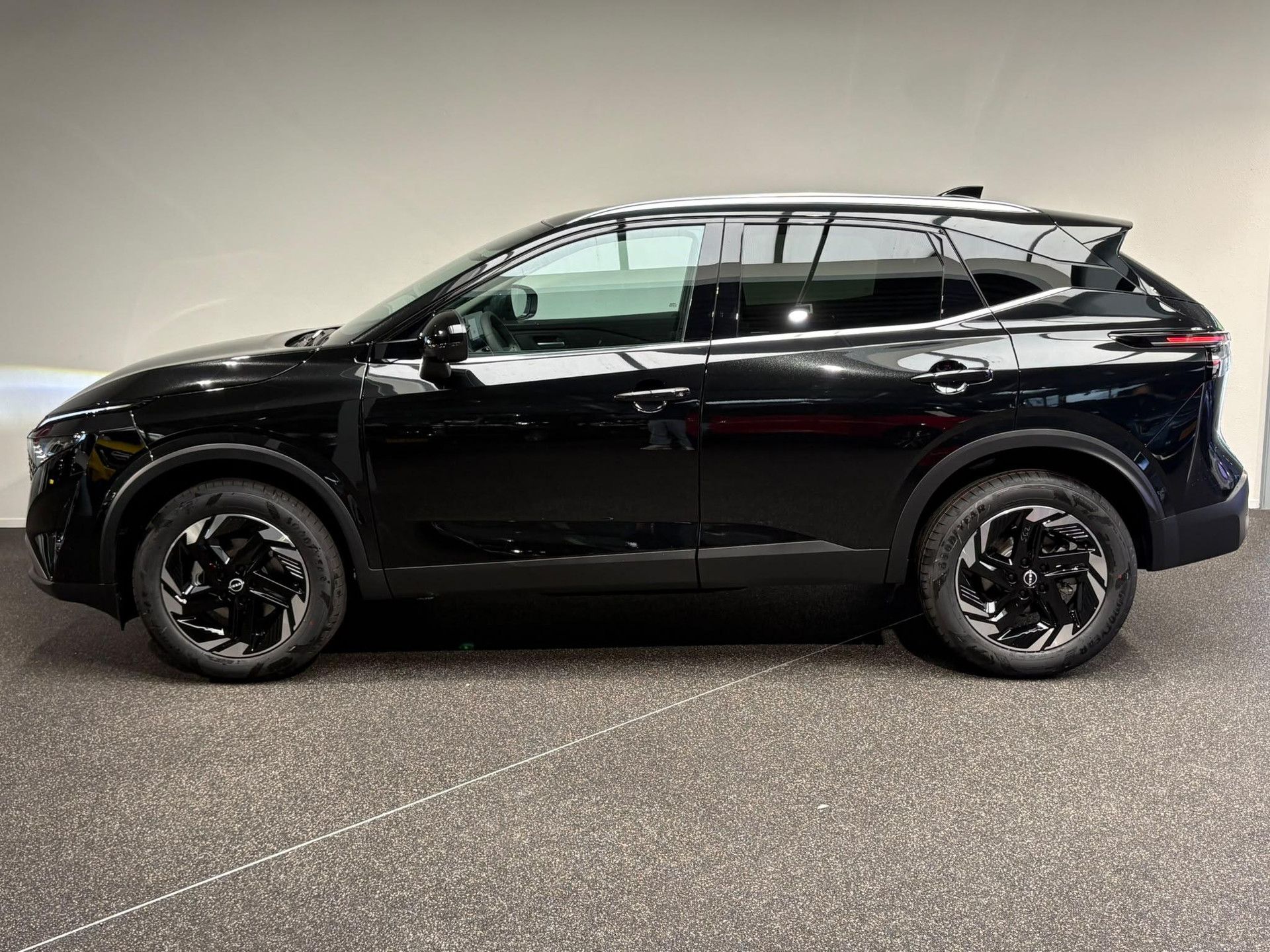 Nissan QASHQAI – autofoto 3