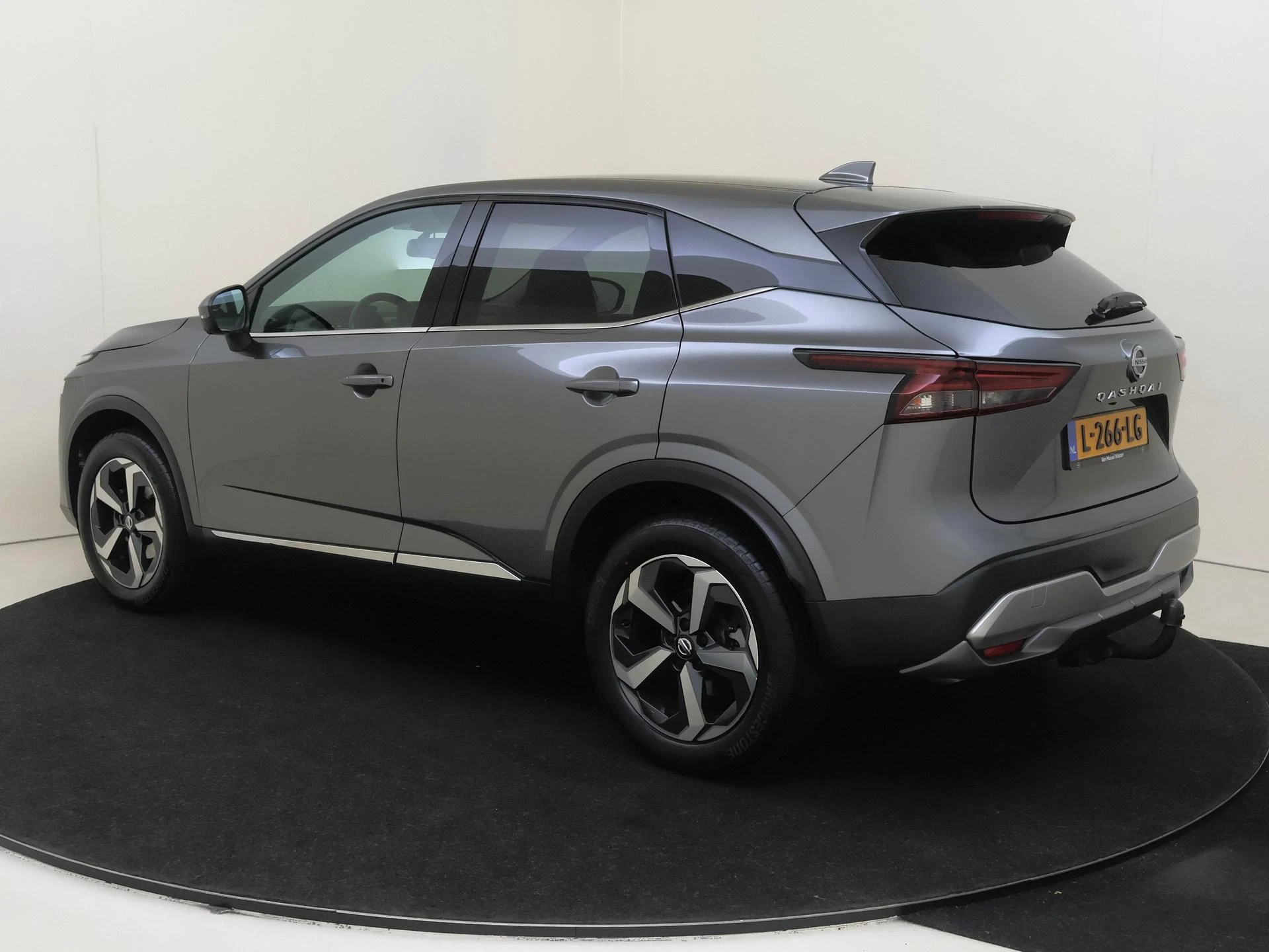 Nissan QASHQAI met kenteken L-266-LG – autofoto 4
