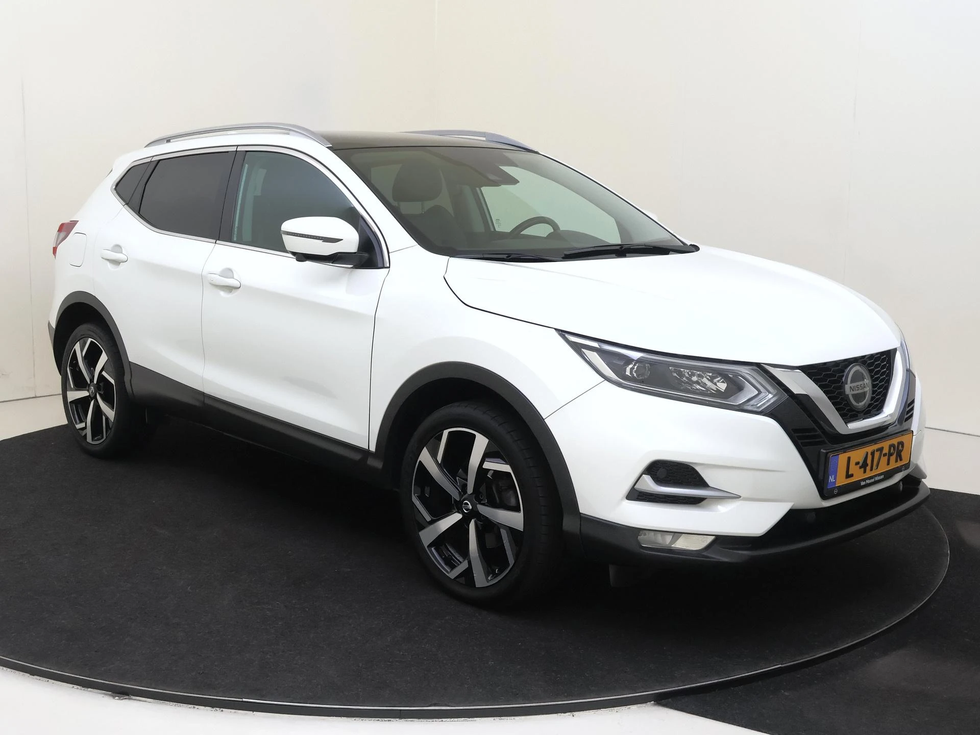 Nissan QASHQAI met kenteken L-417-PR – autofoto 3