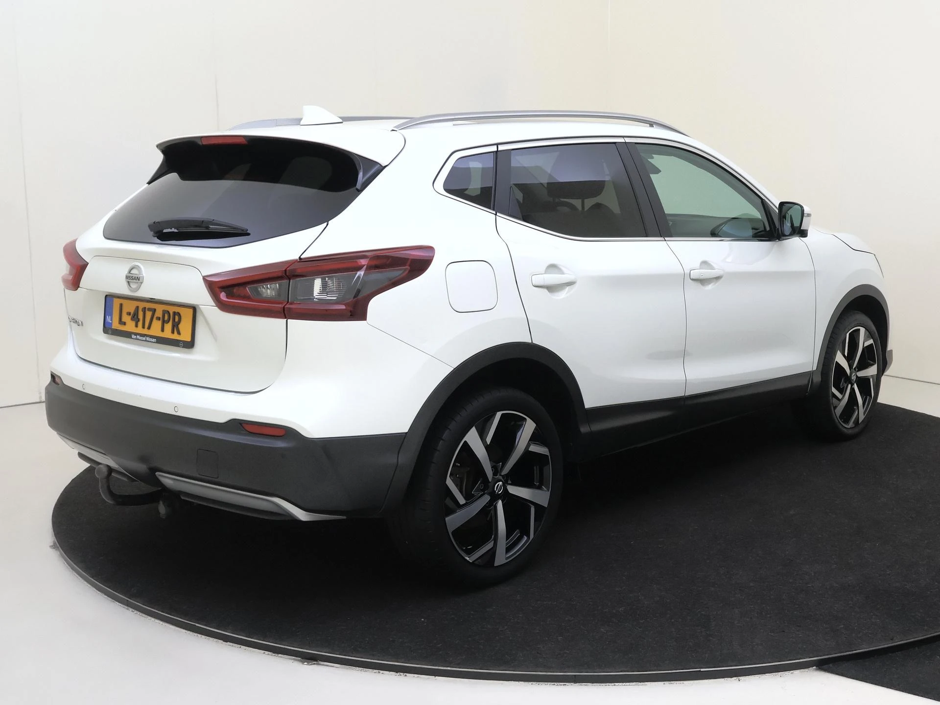 Nissan QASHQAI met kenteken L-417-PR – autofoto 5