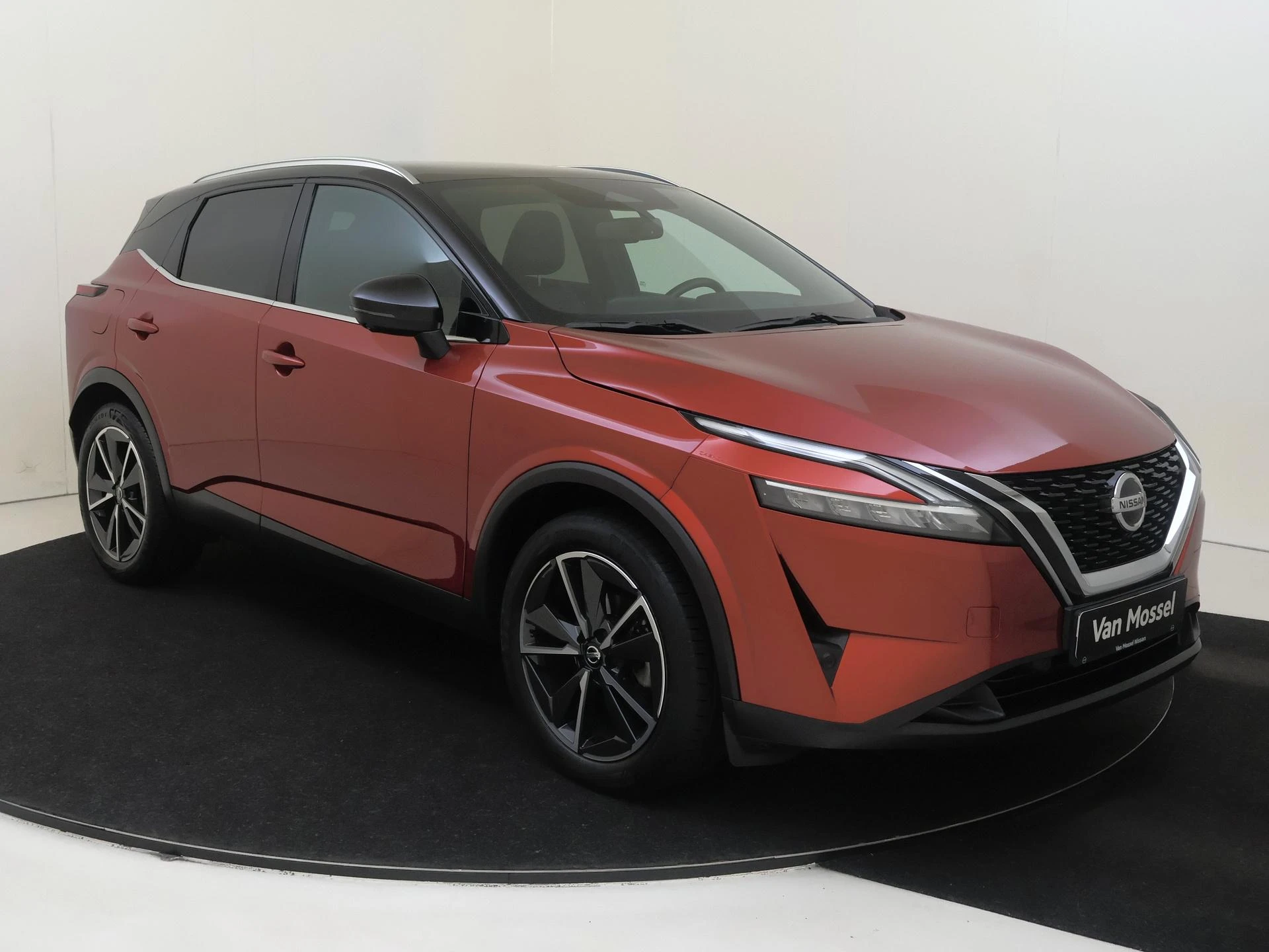 Nissan QASHQAI met kenteken P-210-TF – autofoto 3