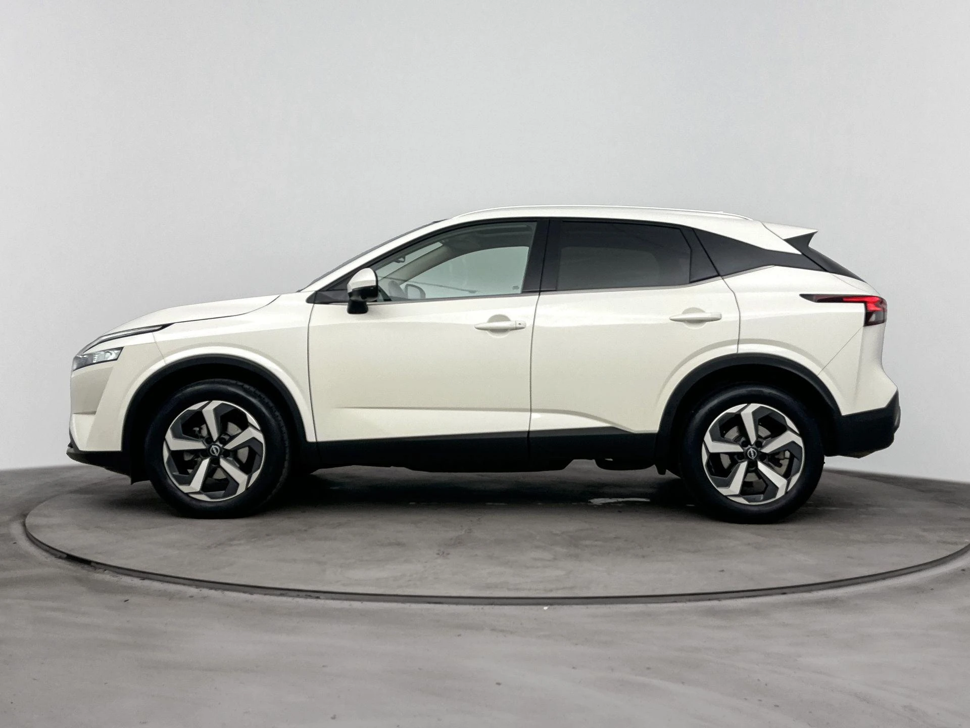 Nissan QASHQAI met kenteken T-209-KP – autofoto 4