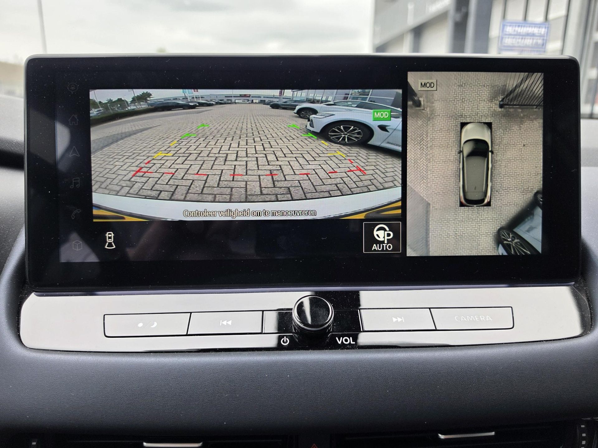 Nissan QASHQAI met kenteken T-850-TR – autofoto 2