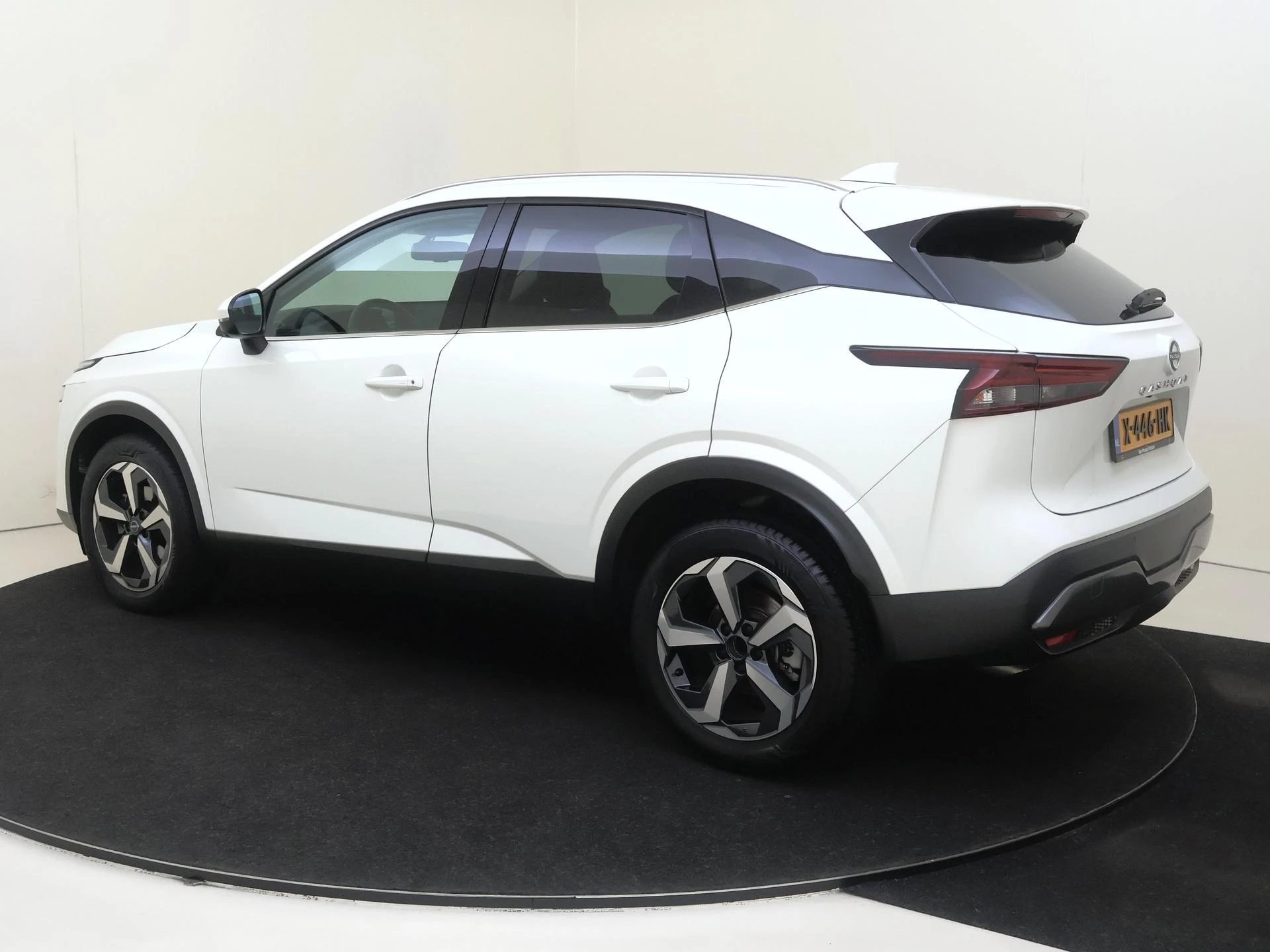 Nissan QASHQAI met kenteken X-446-HK – autofoto 4