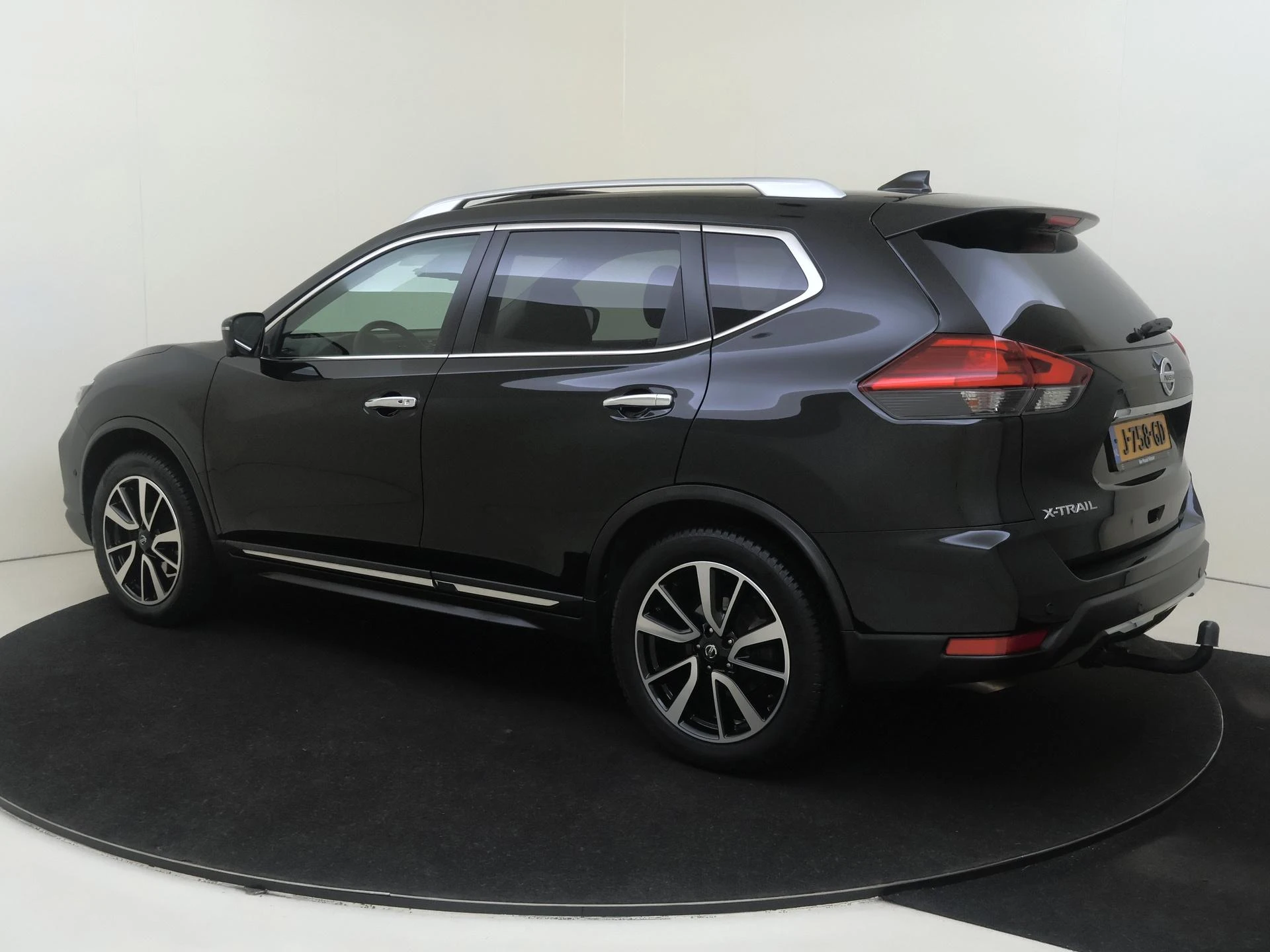Nissan X-Trail met kenteken 74100 – autofoto 4
