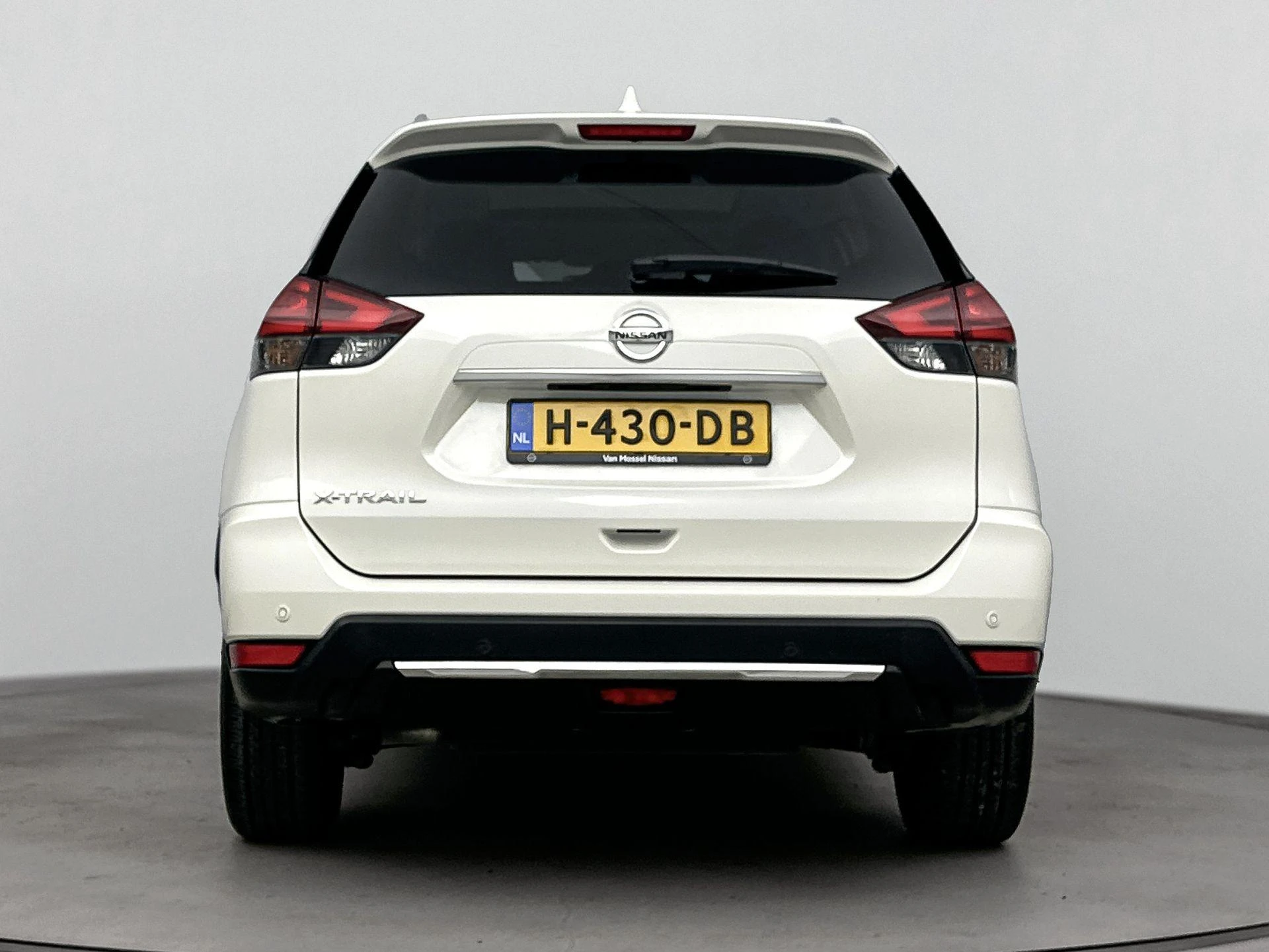 Nissan X-Trail met kenteken 74100 – autofoto 5