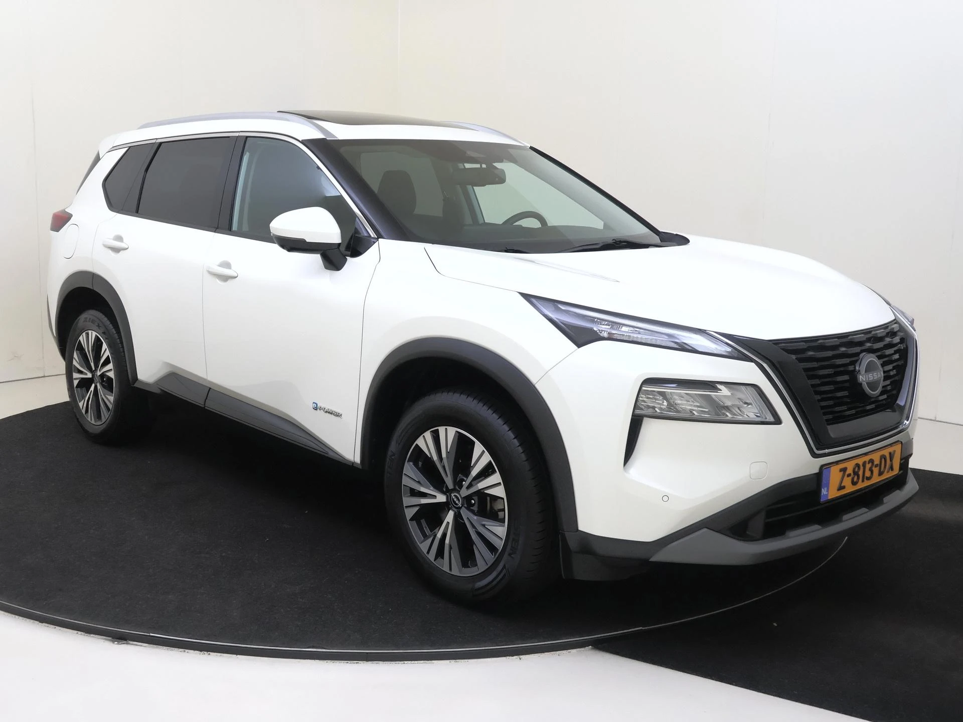 Nissan X-Trail – autofoto 3