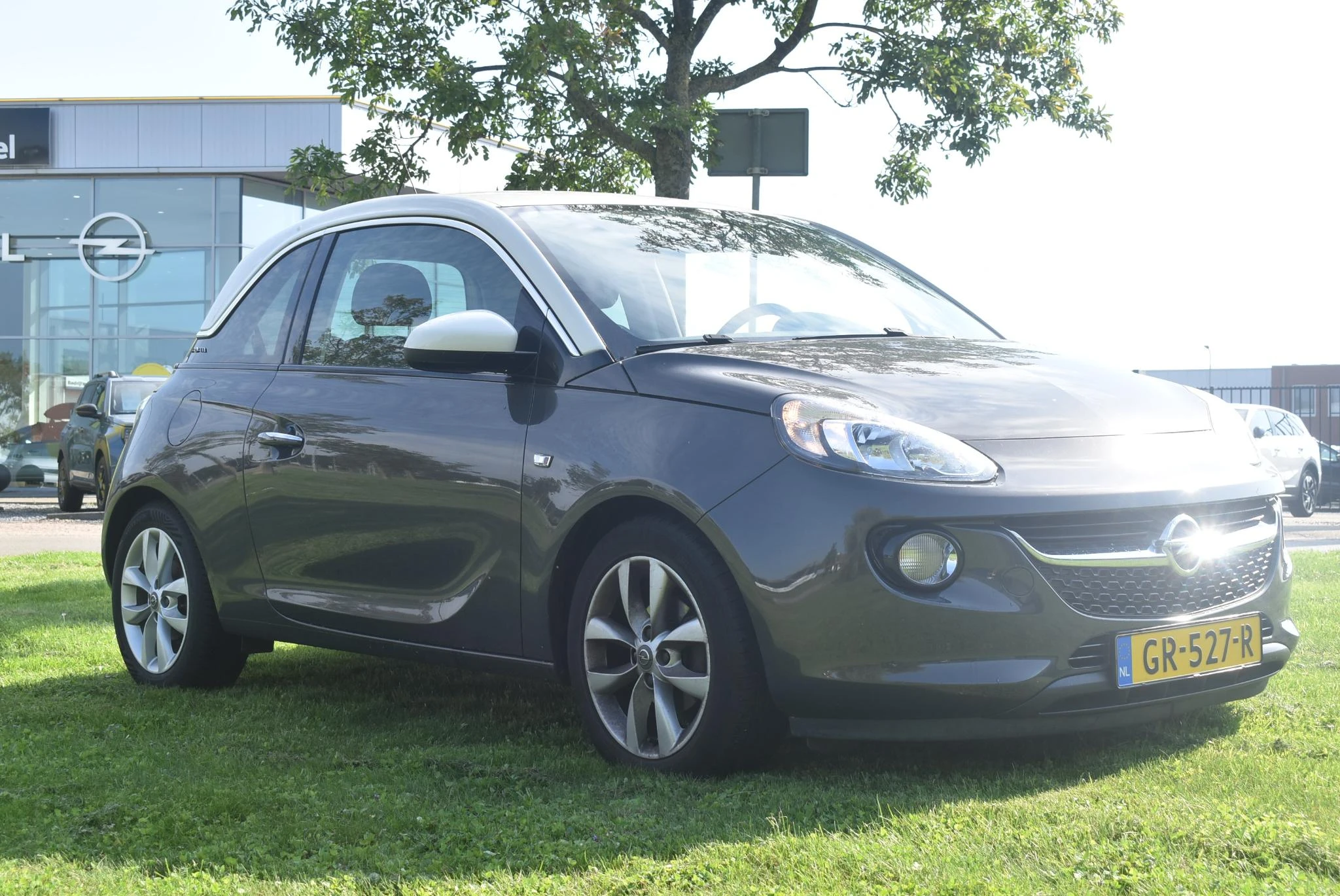 Opel ADAM met kenteken 42100 – autofoto 5