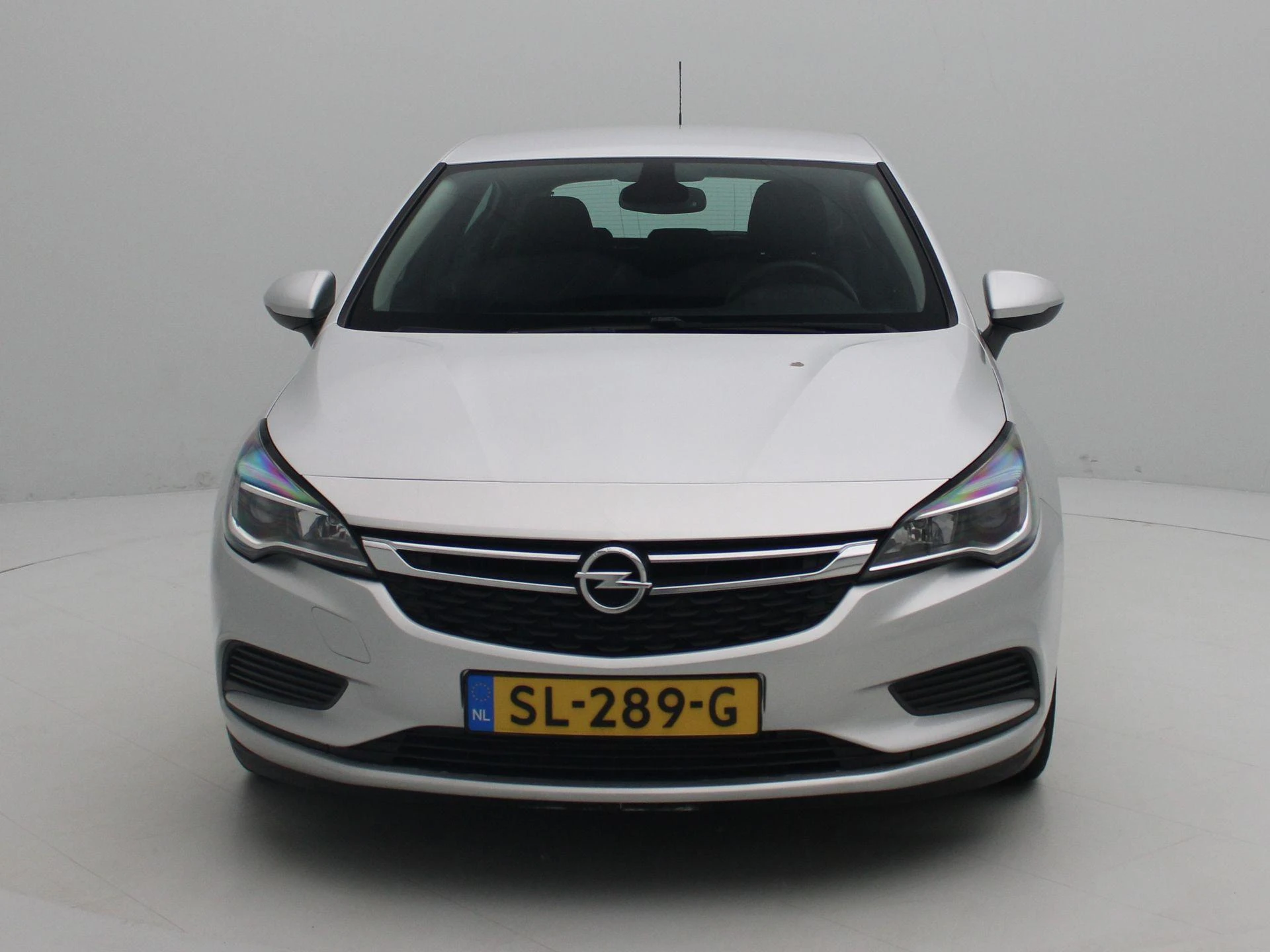 Opel Astra met kenteken 44100 – autofoto 3