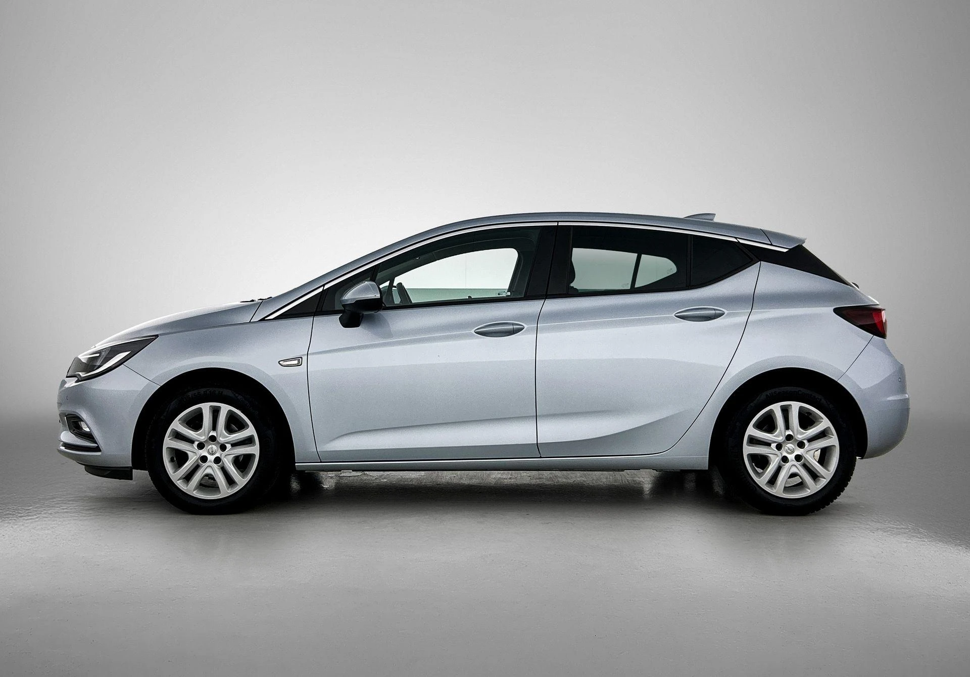 Opel Astra met kenteken 44100 – autofoto 4