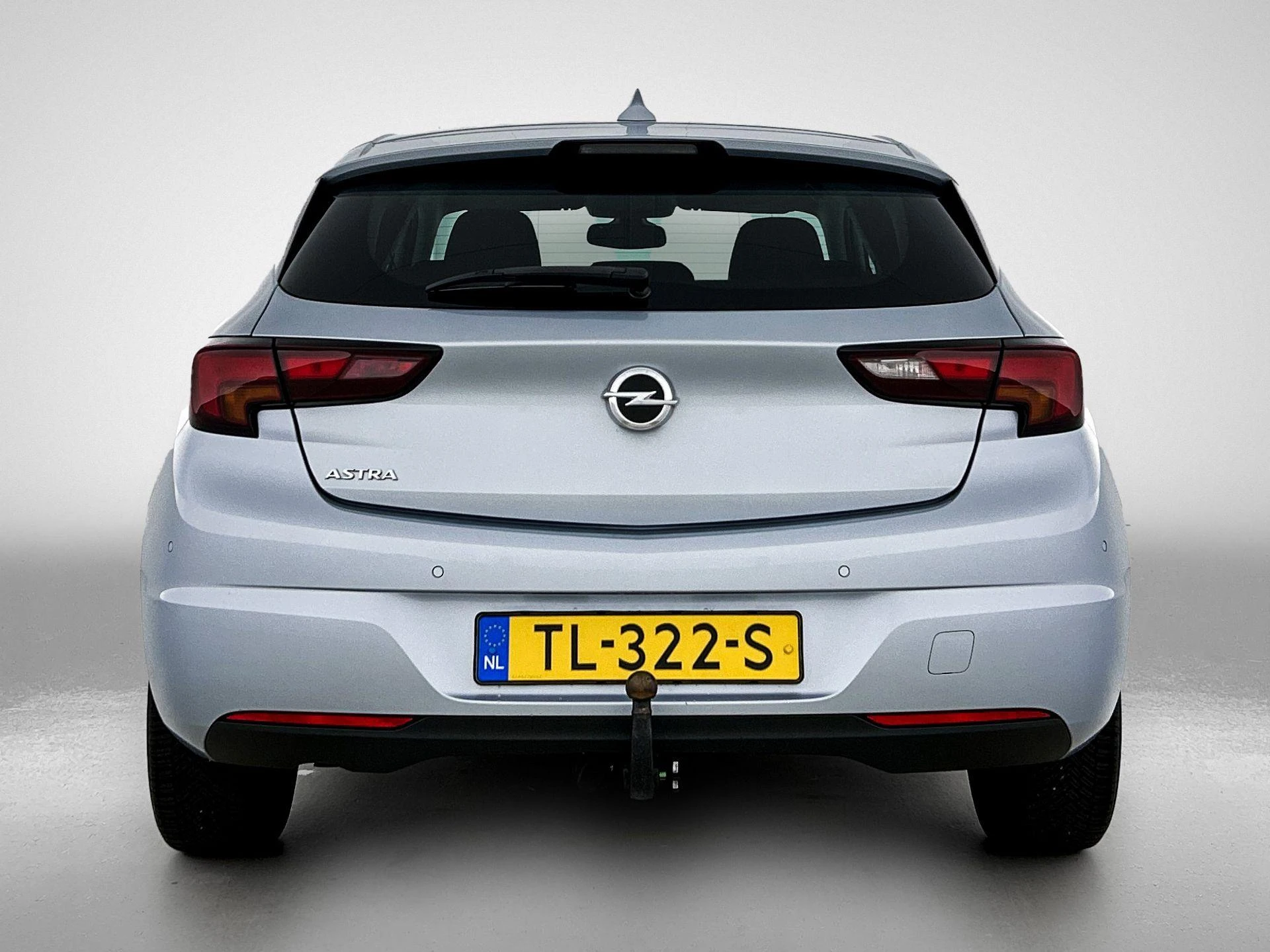 Opel Astra met kenteken 44100 – autofoto 5