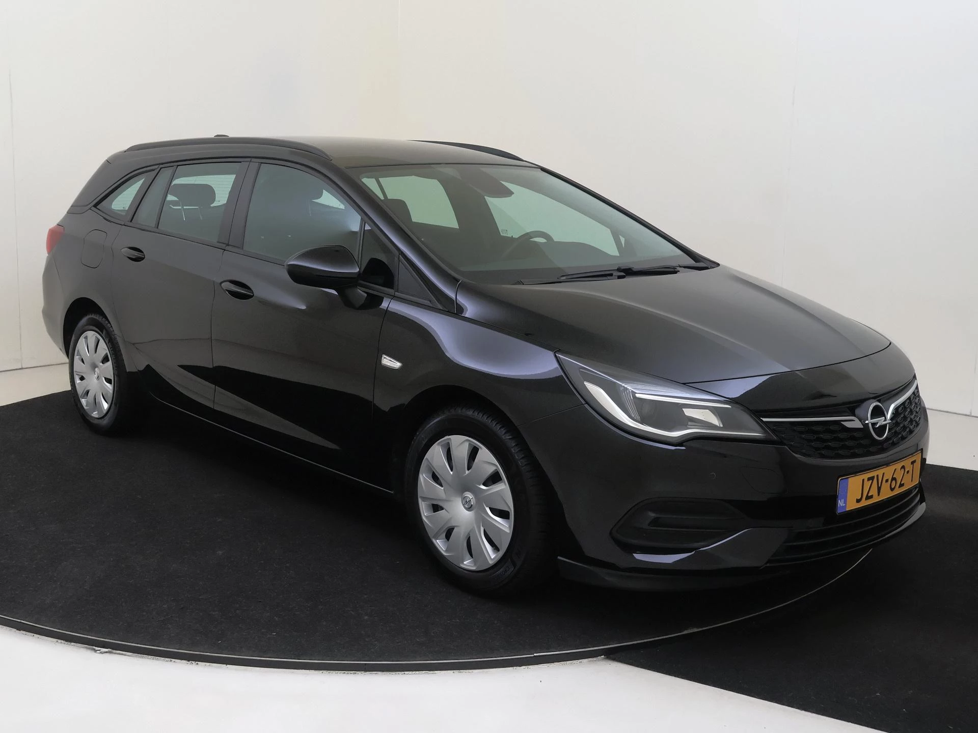 Opel Astra met kenteken 55100 – autofoto 3