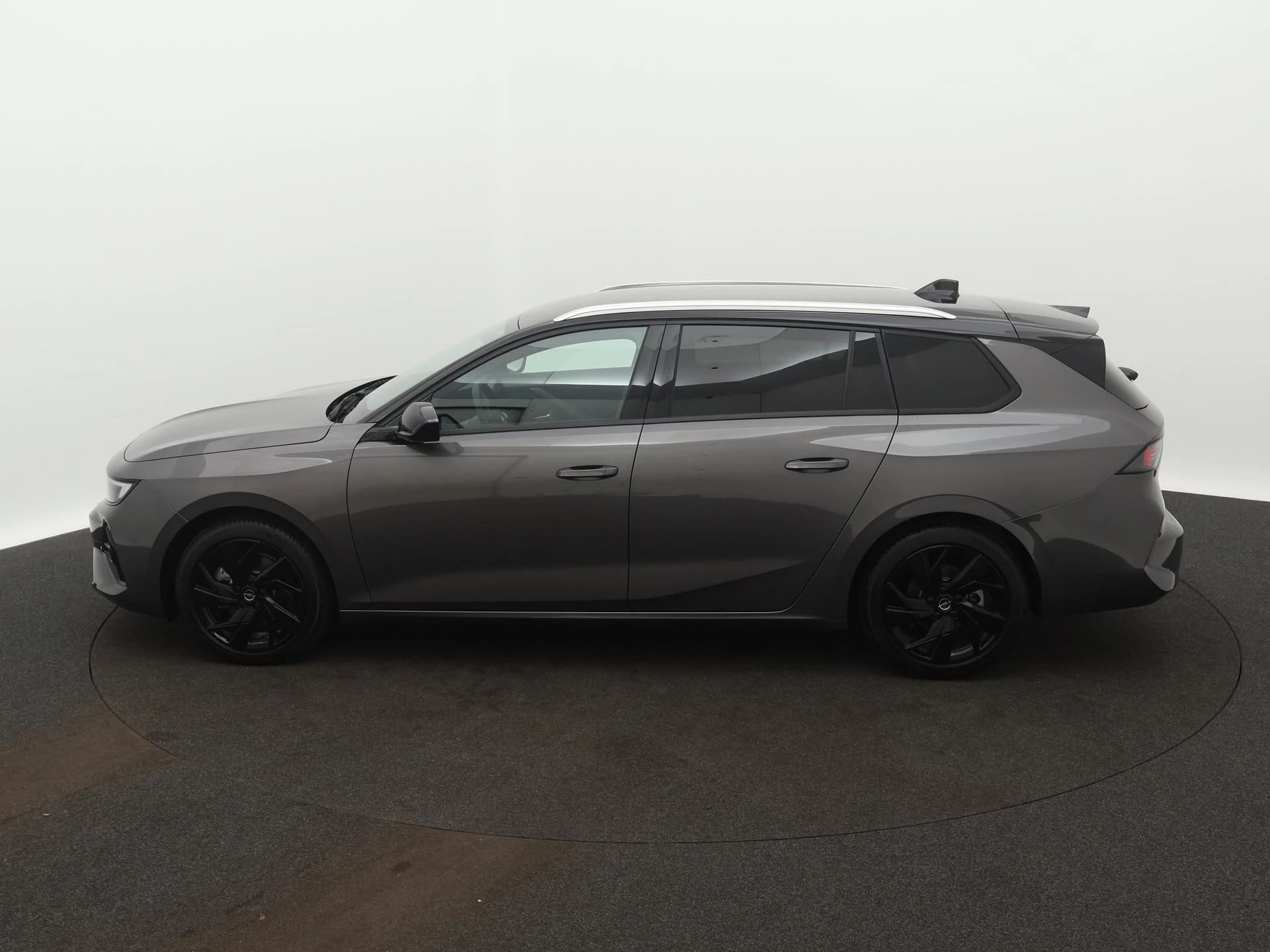 Opel Astra met kenteken HFX-70-D – autofoto 3