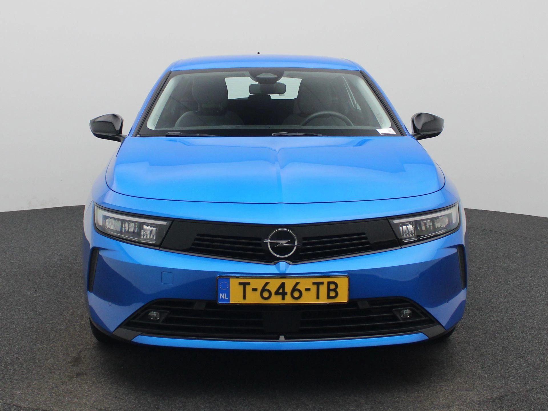 Opel Astra met kenteken T-646-TB – autofoto 4