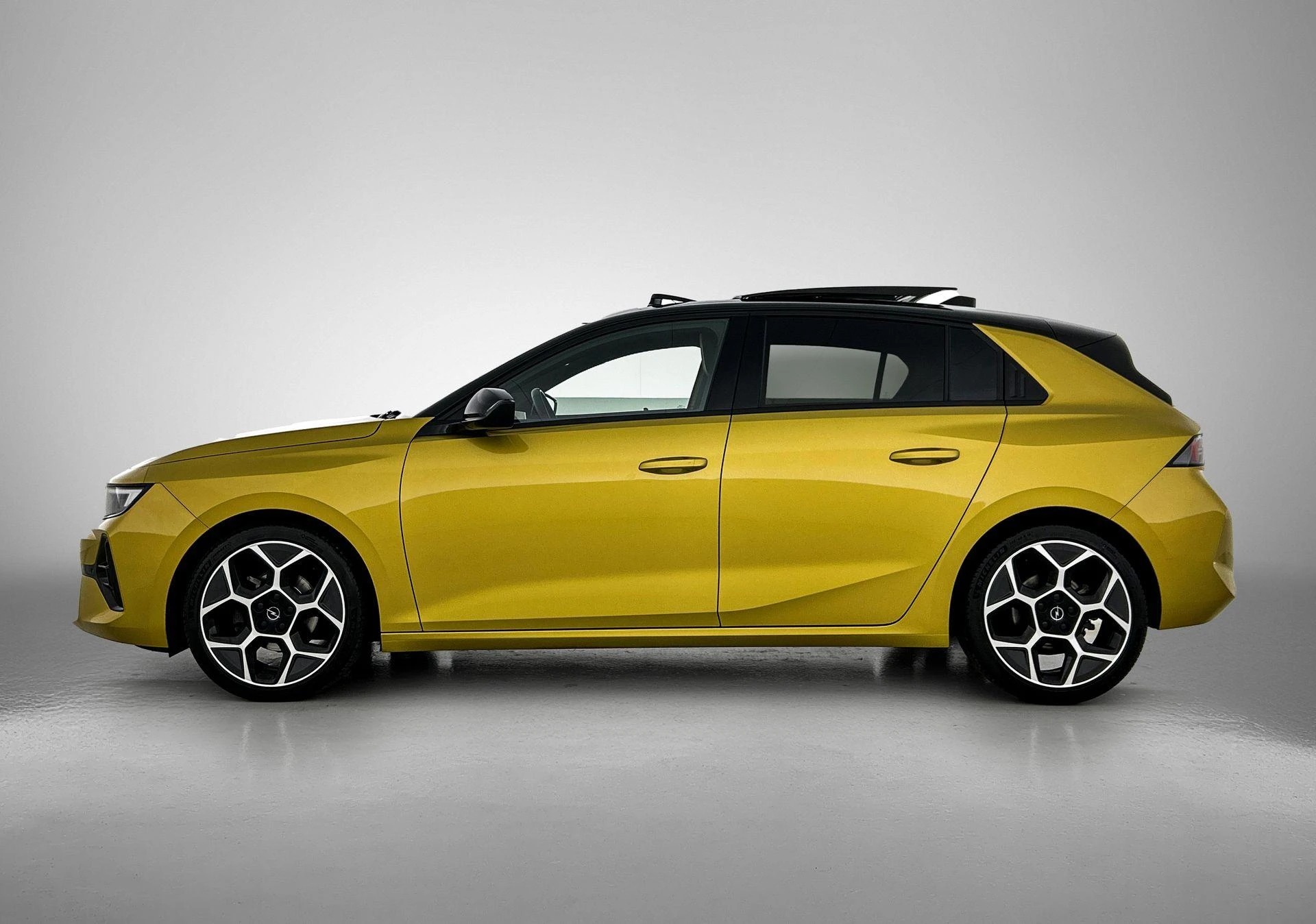 Opel Astra met kenteken Z-501-NJ – autofoto 4