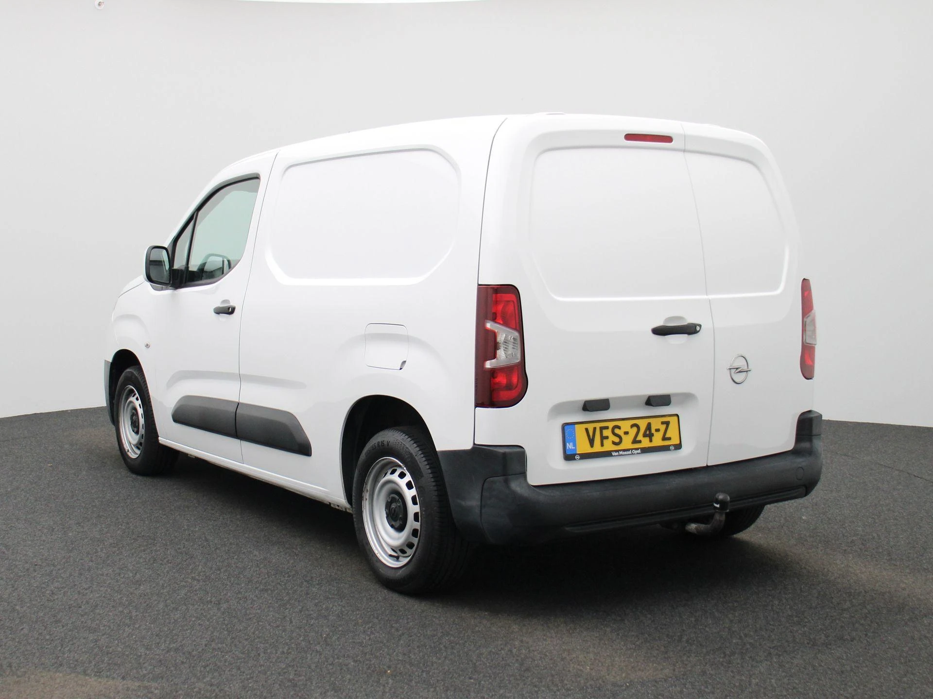 Opel Combo met kenteken 49100 – autofoto 3