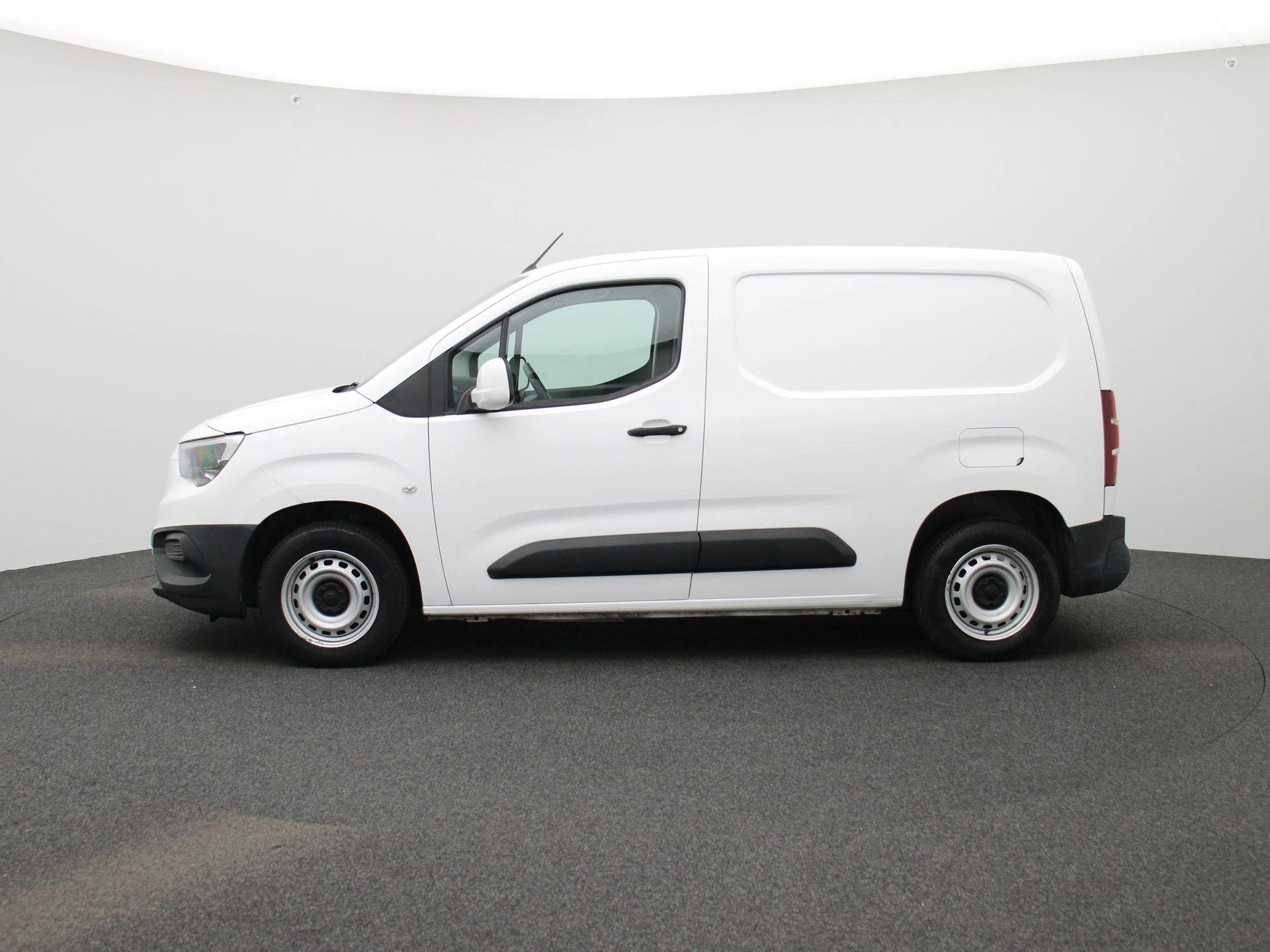 Opel Combo met kenteken 49100 – autofoto 5
