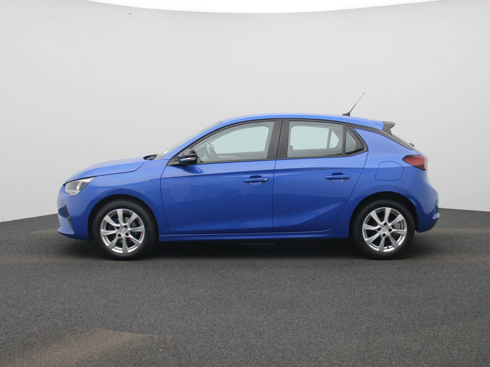 Opel Corsa met kenteken 37100 – autofoto 5