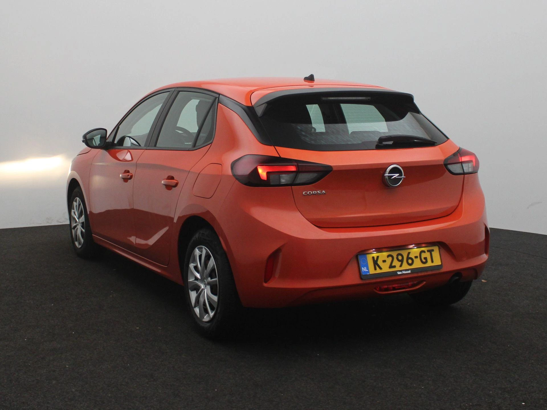 Opel Corsa met kenteken 41100 – autofoto 3