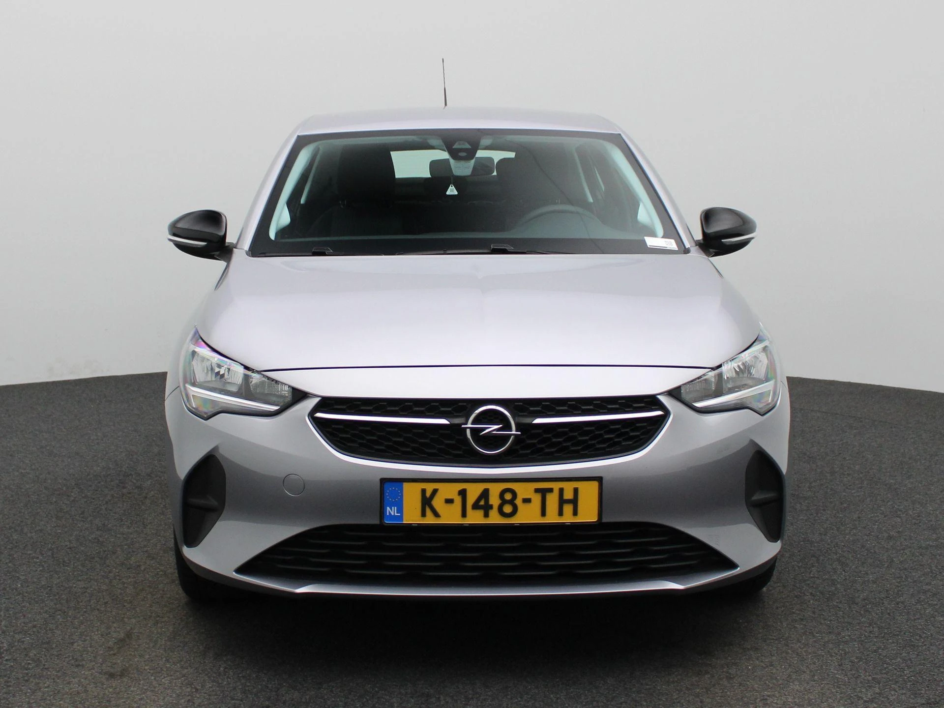 Opel Corsa met kenteken 41100 – autofoto 4