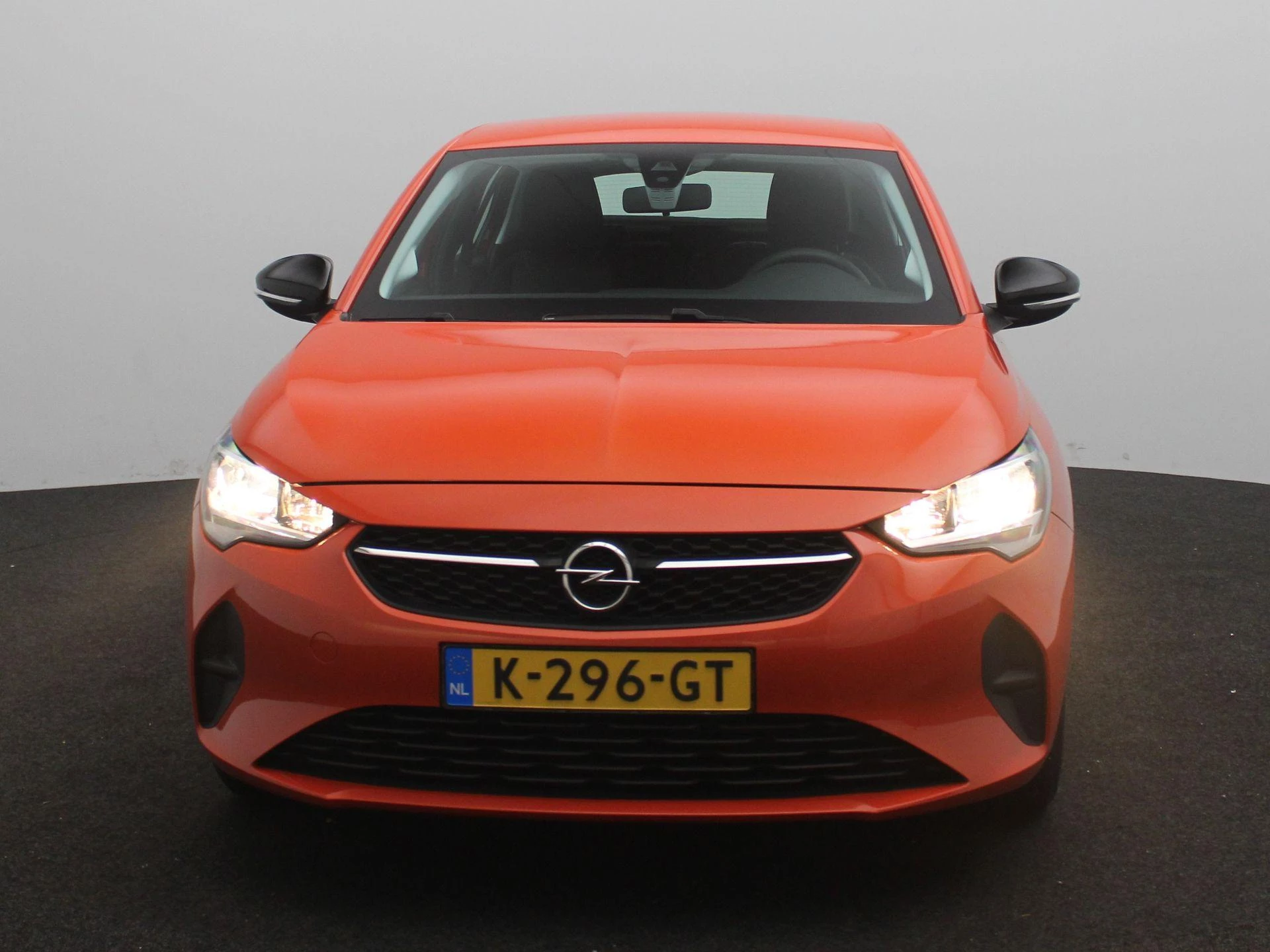Opel Corsa met kenteken 41100 – autofoto 4