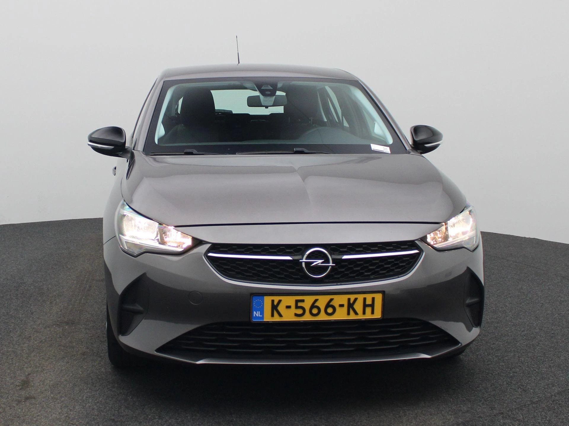 Opel Corsa met kenteken 41100 – autofoto 4
