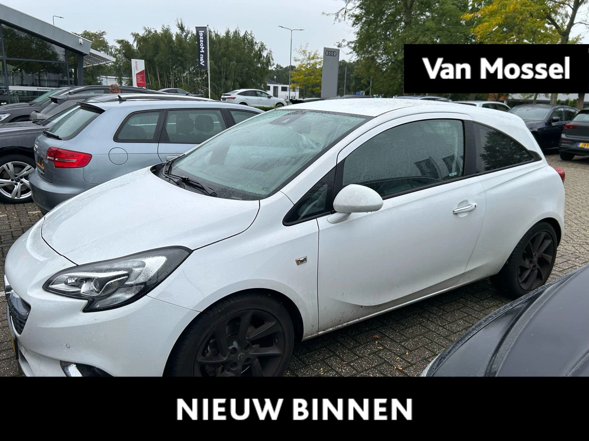 Opel Corsa met kenteken 42100 – autofoto 2
