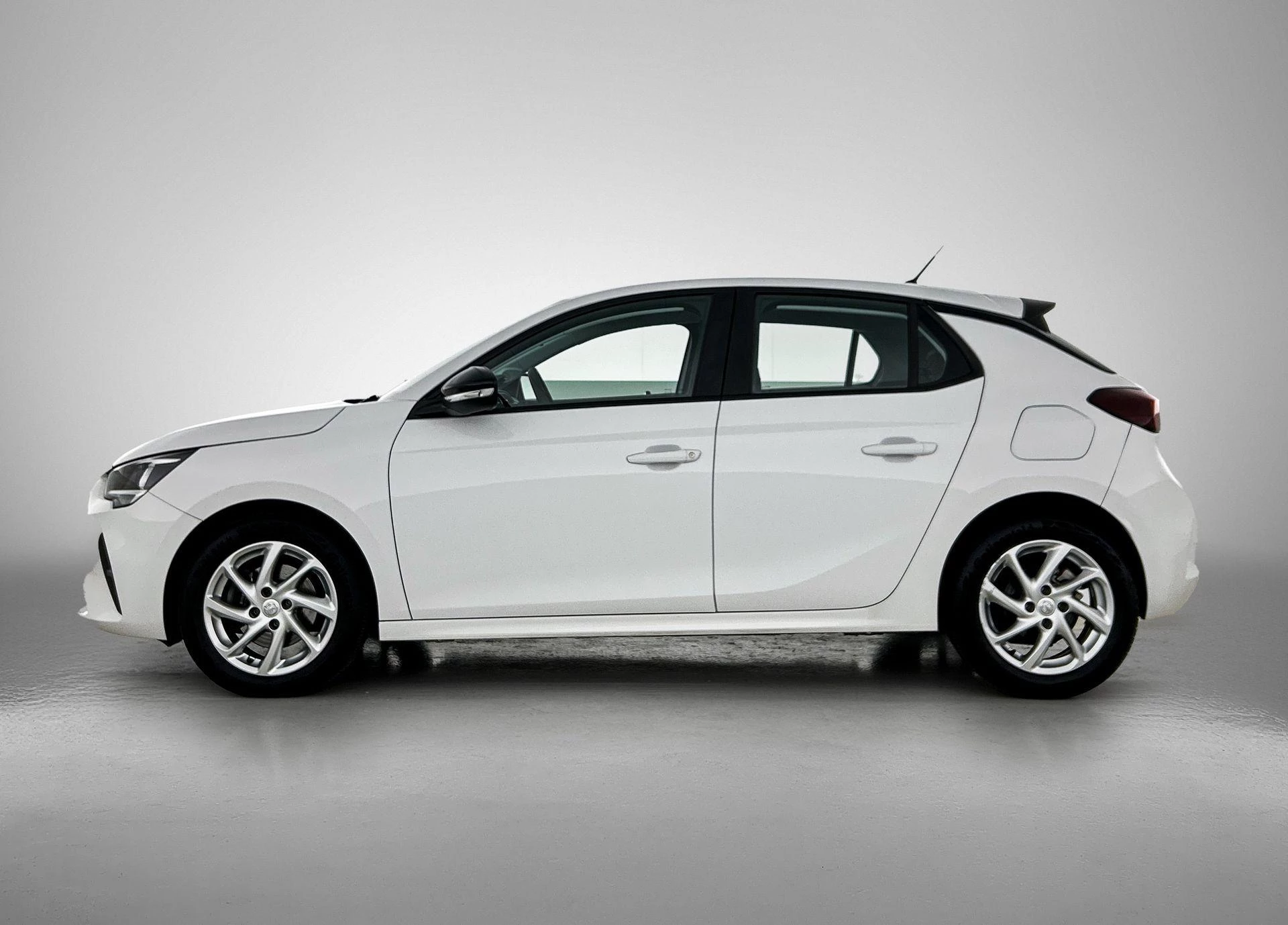 Opel Corsa met kenteken 42100 – autofoto 4