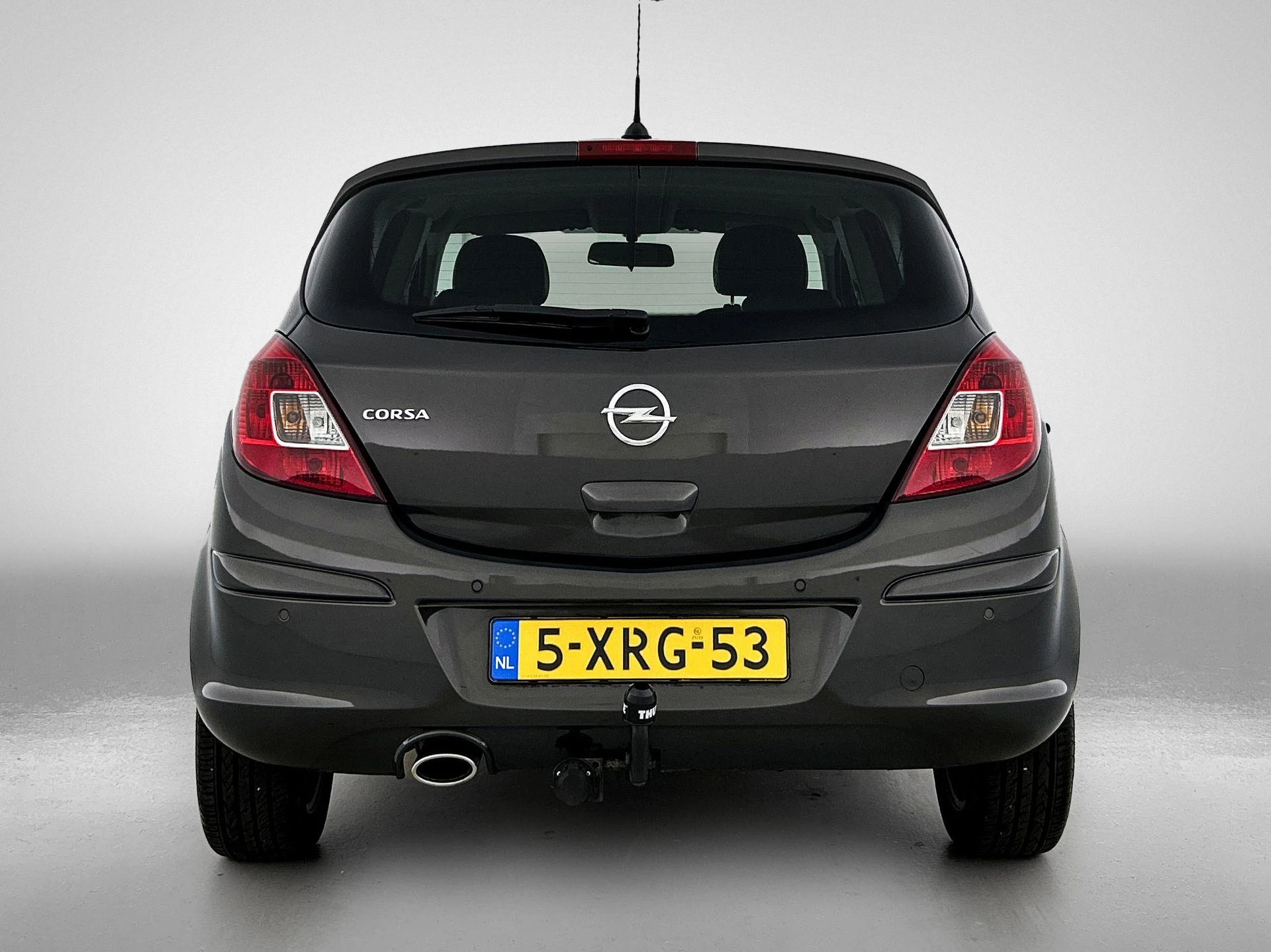 Opel Corsa met kenteken 62100 – autofoto 5