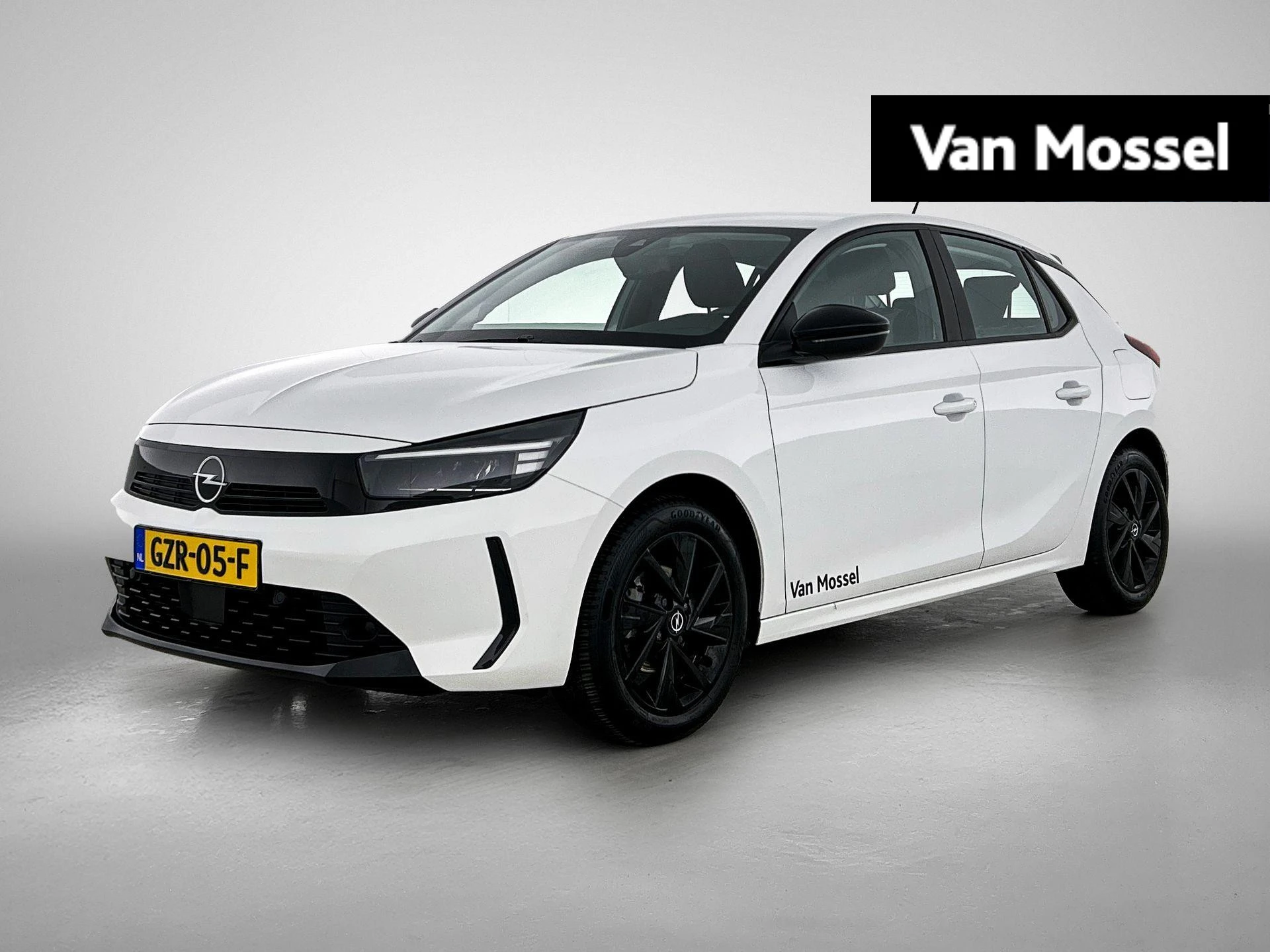 Opel Corsa met kenteken GZR-05-F – autofoto 2