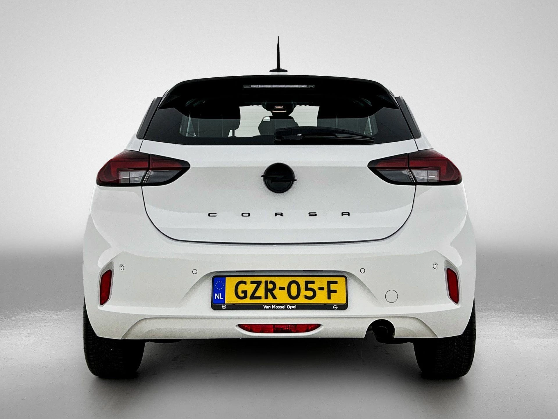 Opel Corsa met kenteken GZR-05-F – autofoto 5