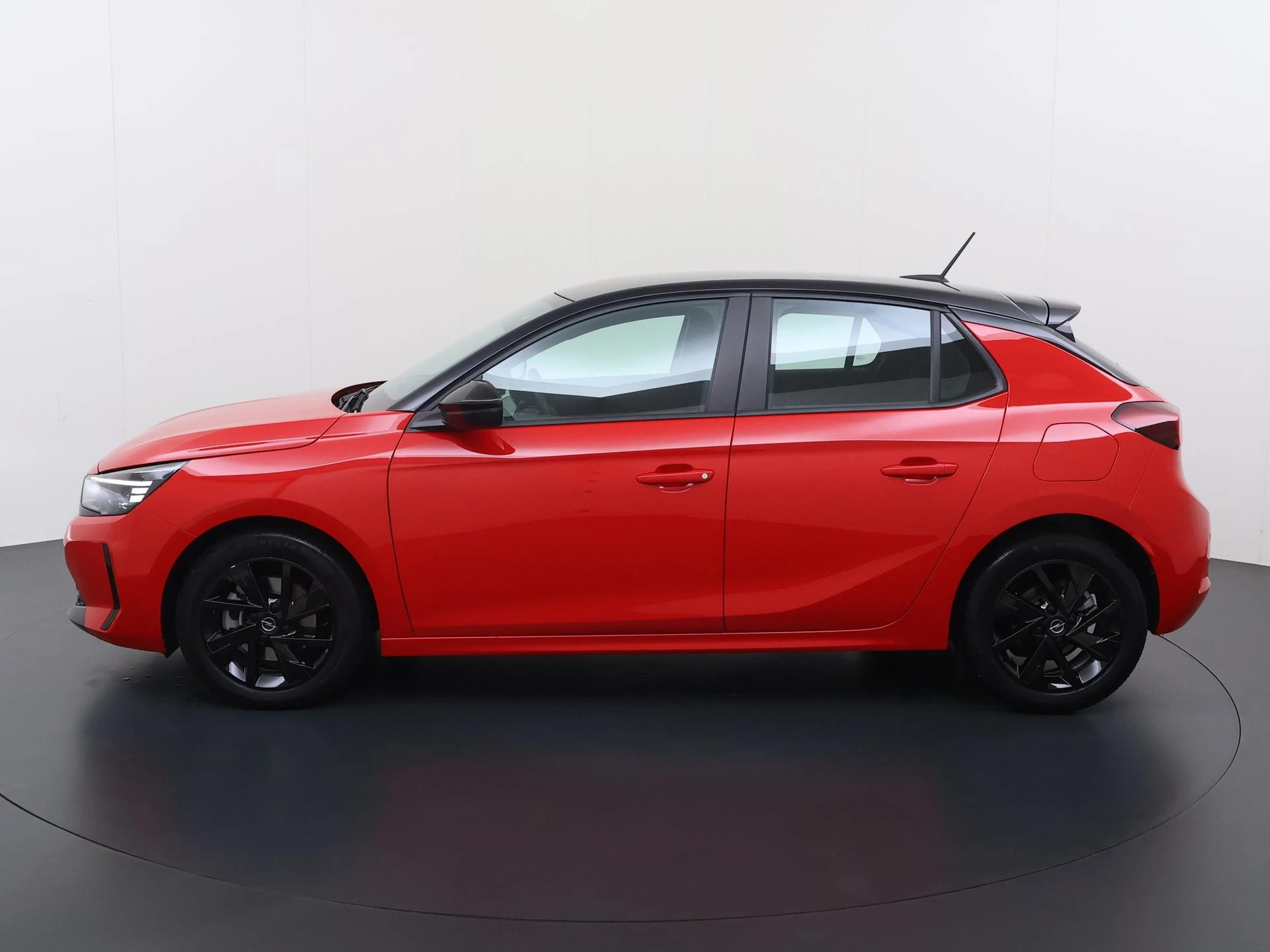 Opel Corsa met kenteken GZR-85-D – autofoto 5
