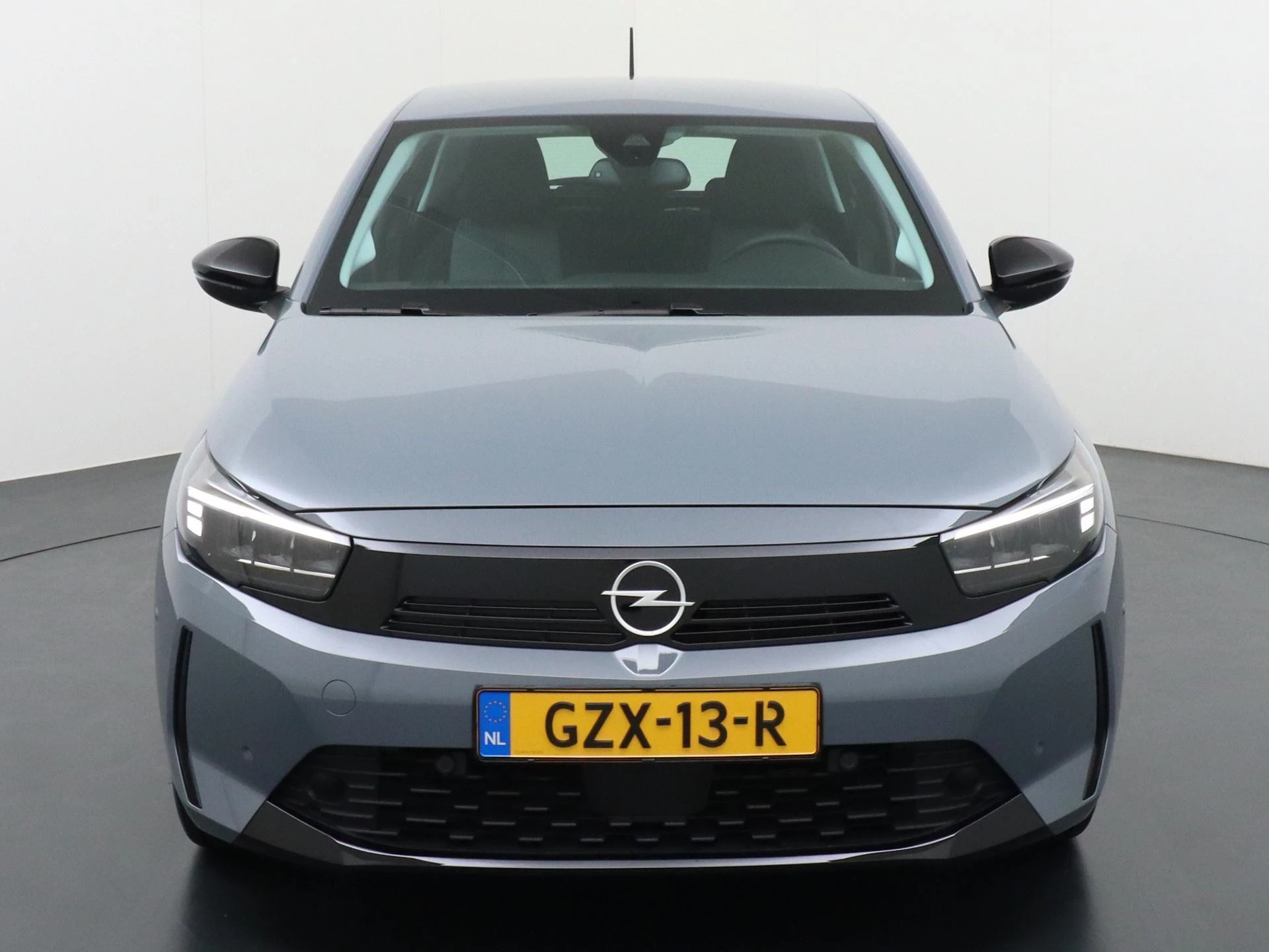 Opel Corsa met kenteken GZX-13-R – autofoto 5
