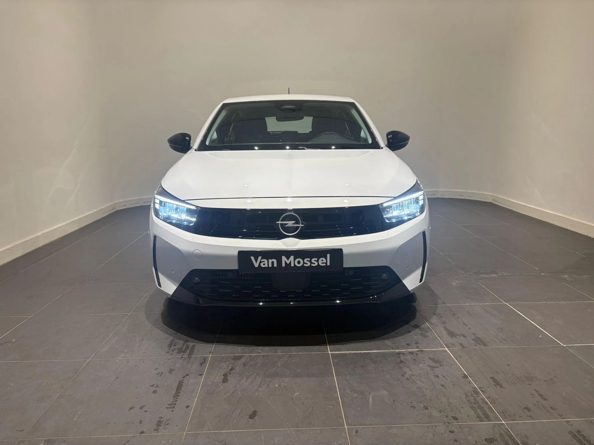 Opel Corsa met kenteken JPD-37-D – autofoto 4